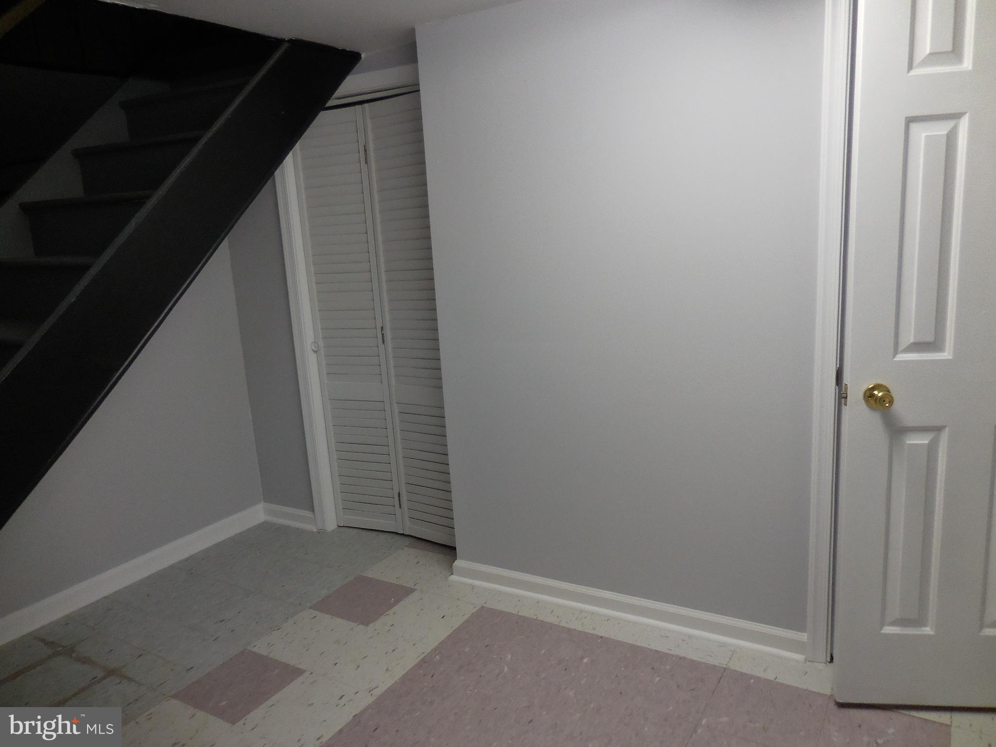 HAWTHORNE - Residential Lease