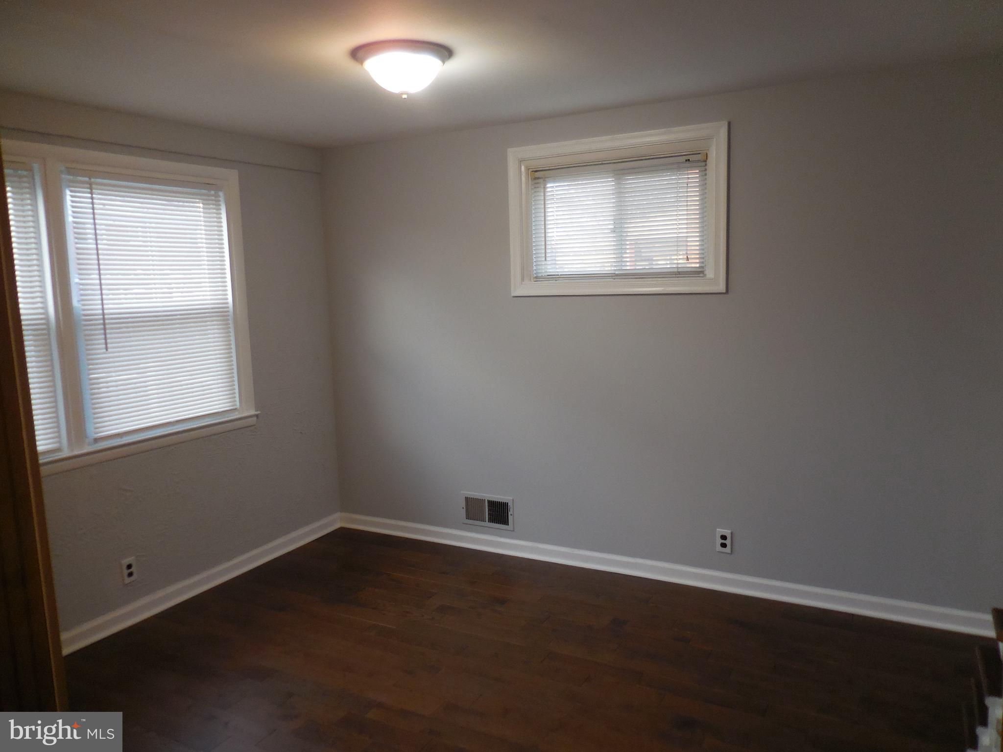 HAWTHORNE - Residential Lease