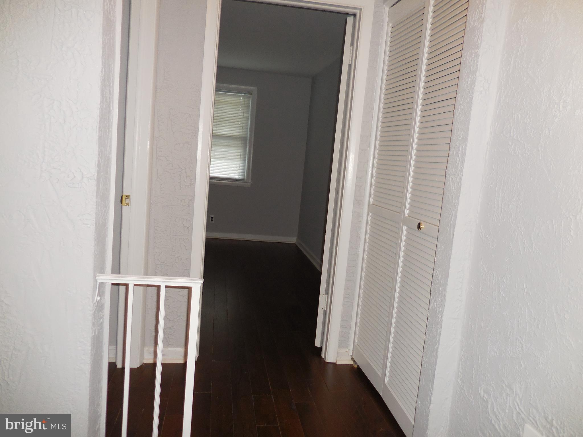 HAWTHORNE - Residential Lease