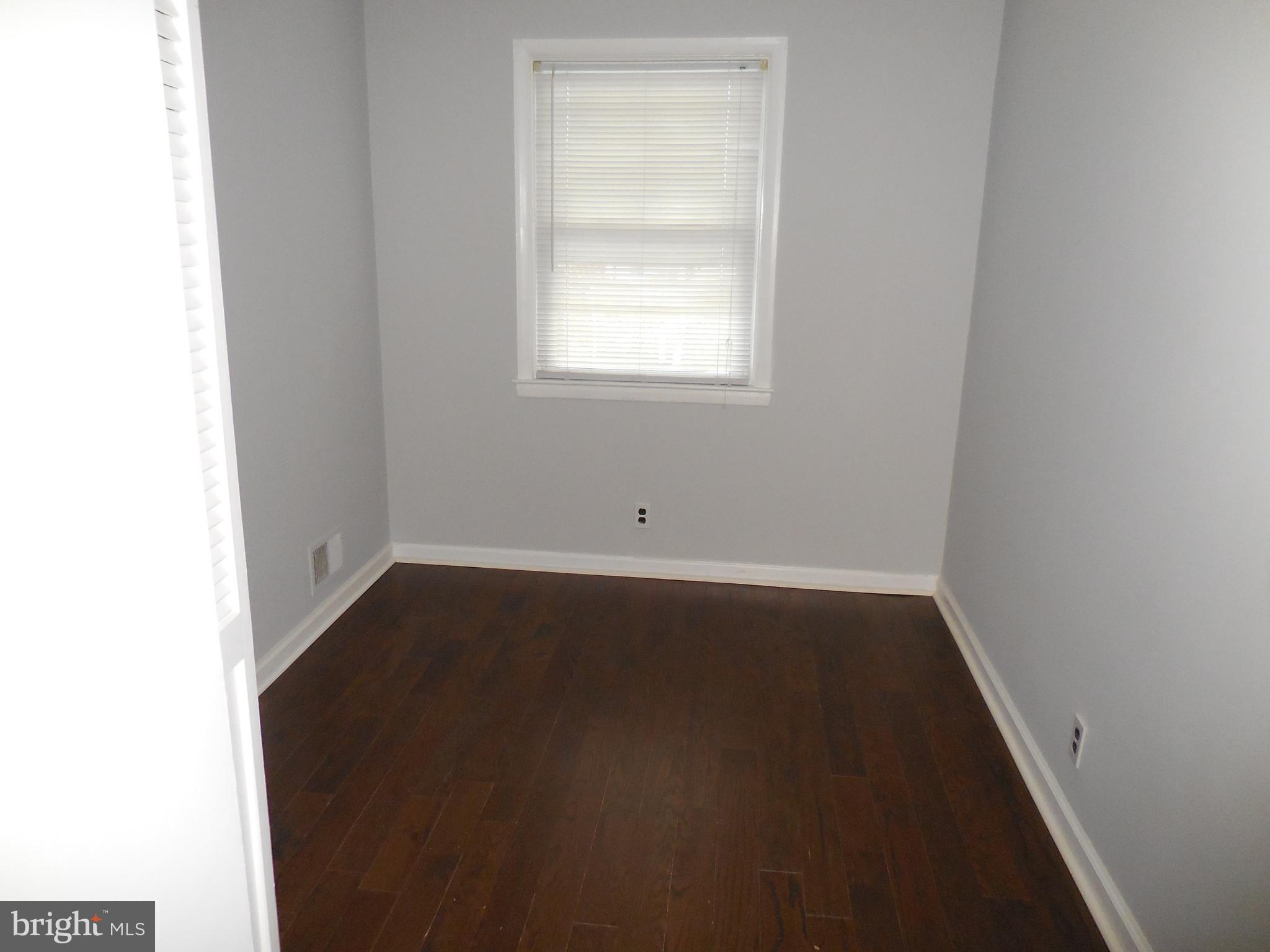 HAWTHORNE - Residential Lease