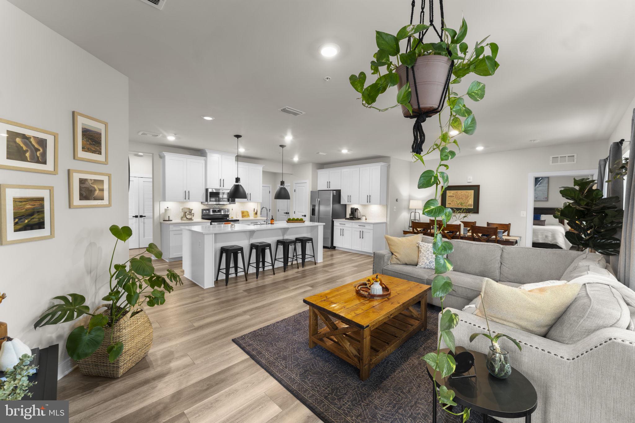 WOODLAND PARK STATION - Residential