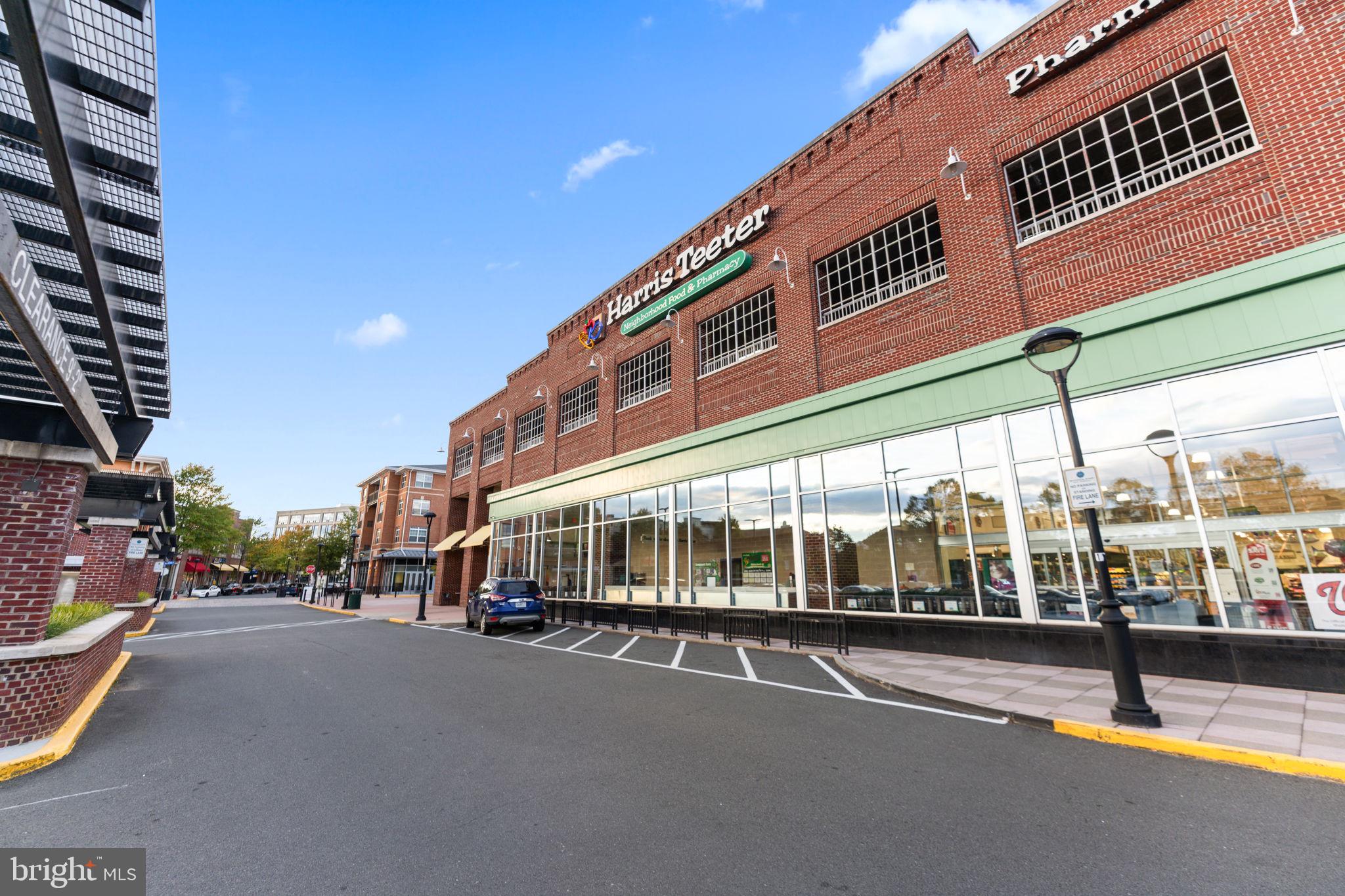 WOODLAND PARK STATION - Residential