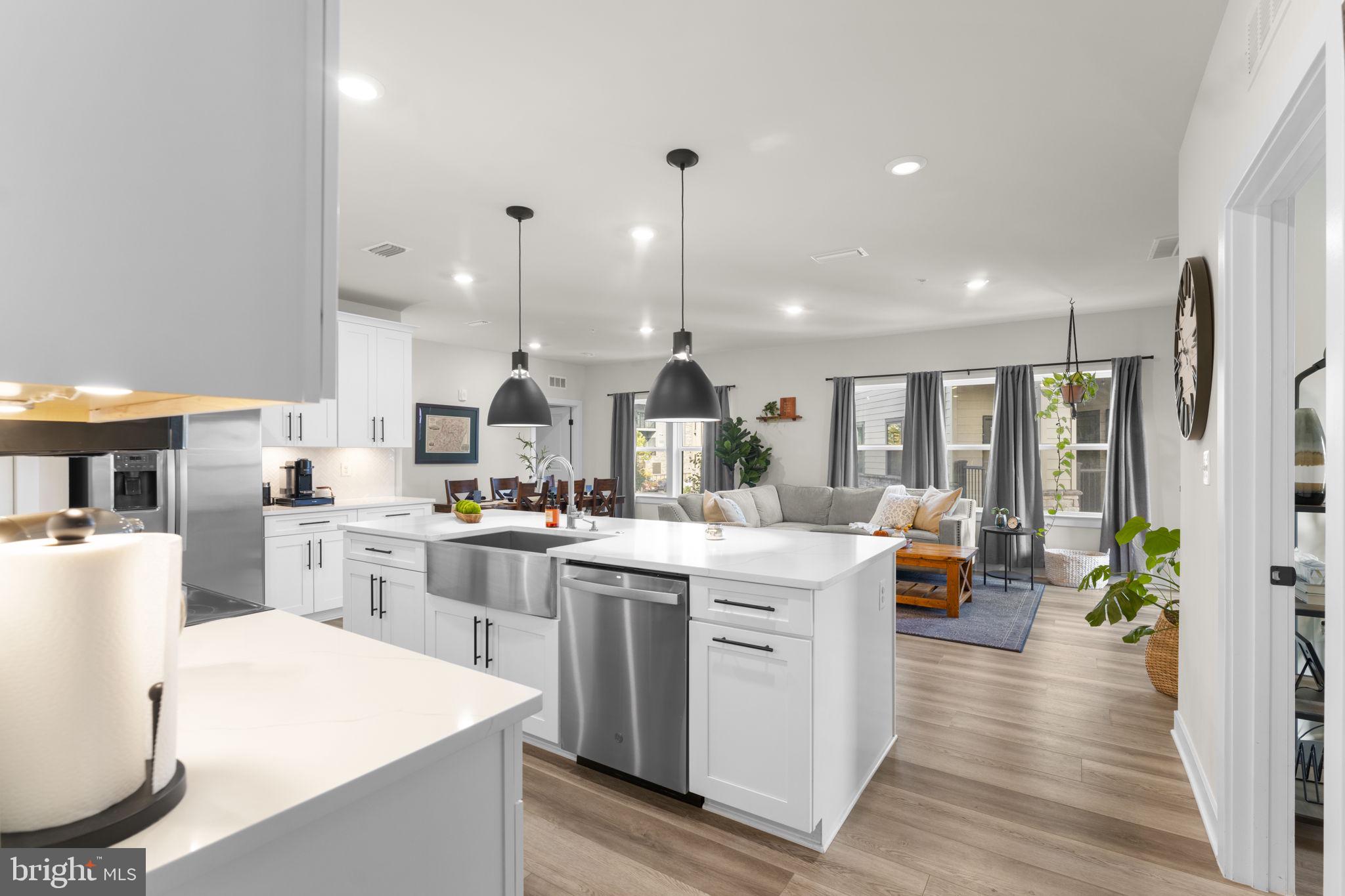 WOODLAND PARK STATION - Residential