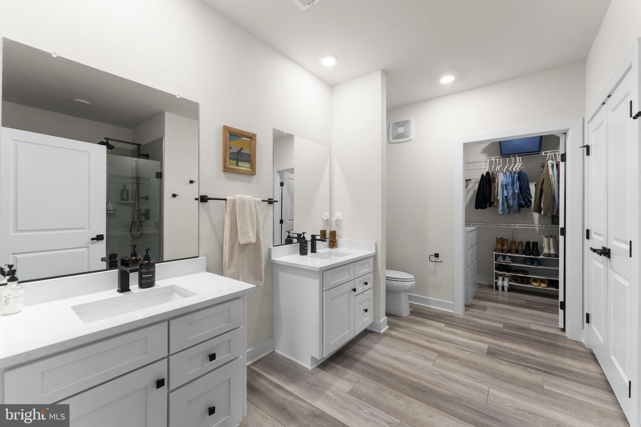 WOODLAND PARK STATION - Residential