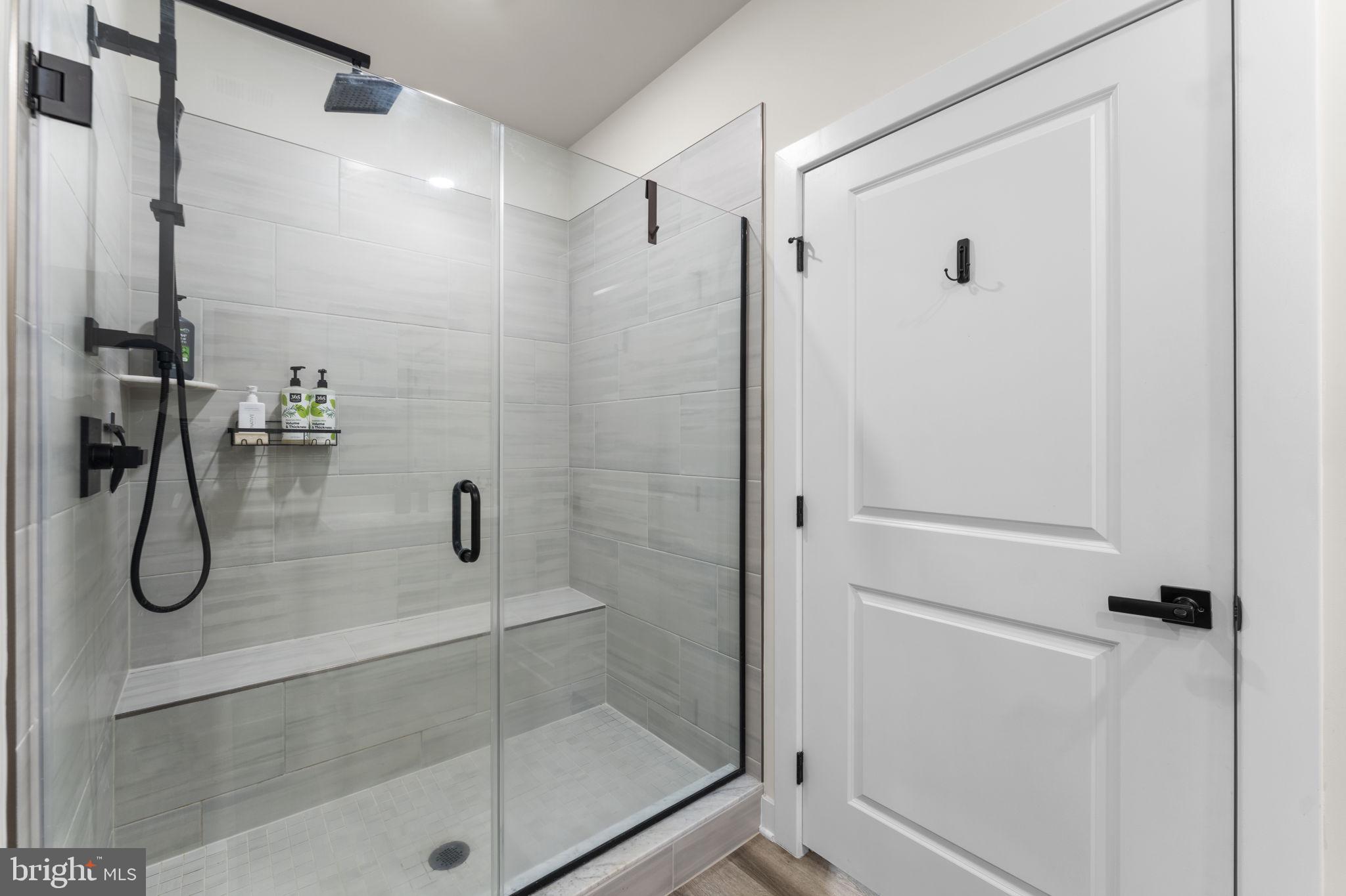 WOODLAND PARK STATION - Residential