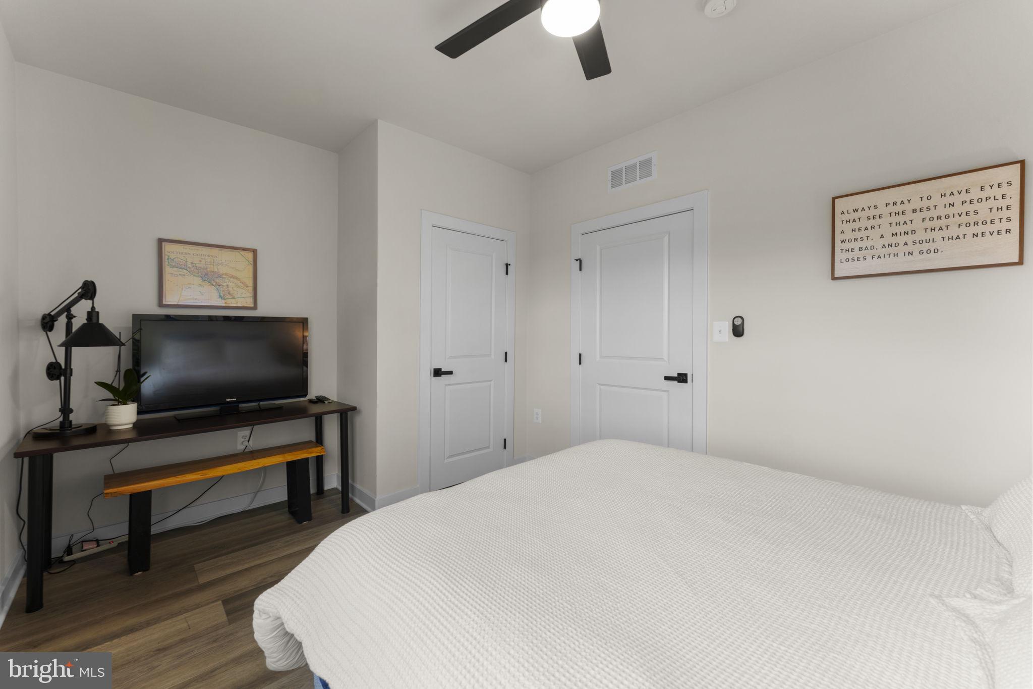 WOODLAND PARK STATION - Residential