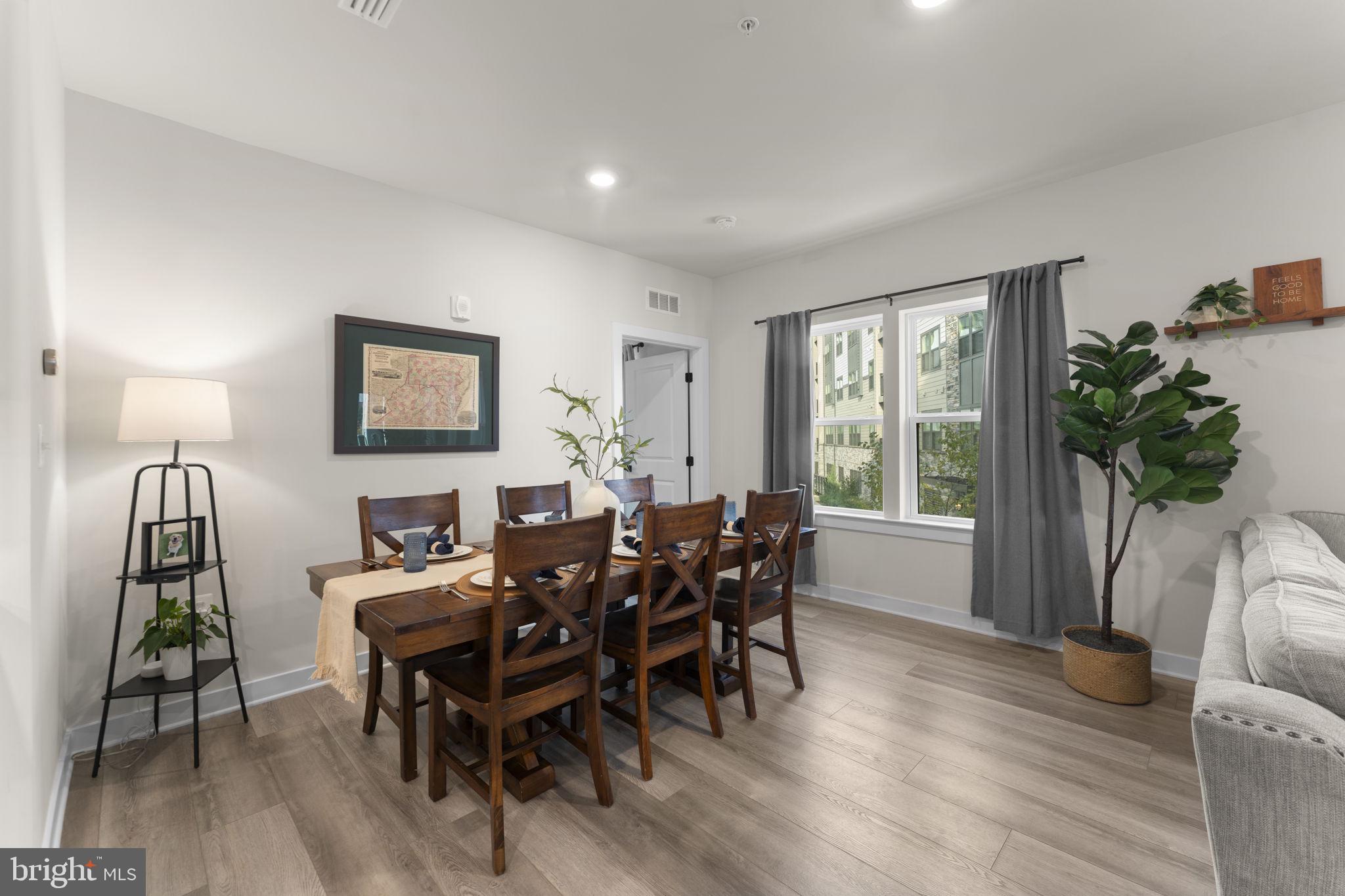 WOODLAND PARK STATION - Residential