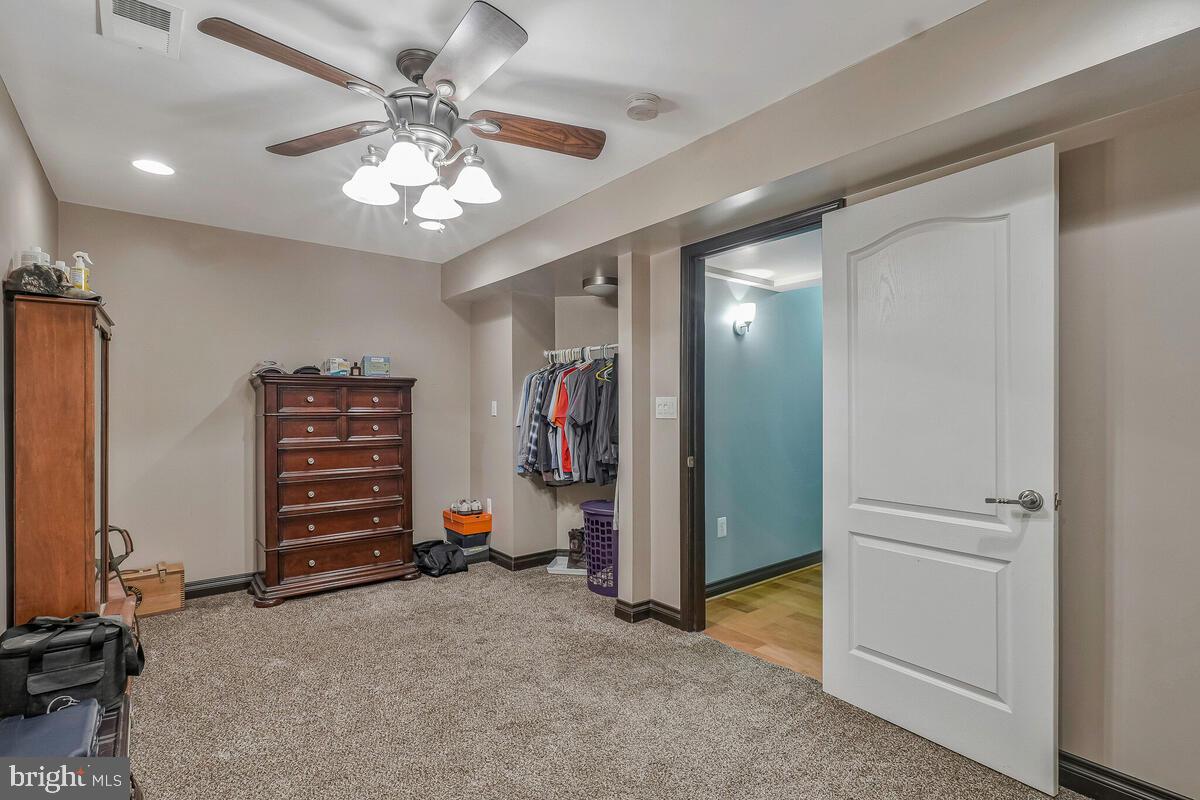 IRONSIDE ACRES - Residential