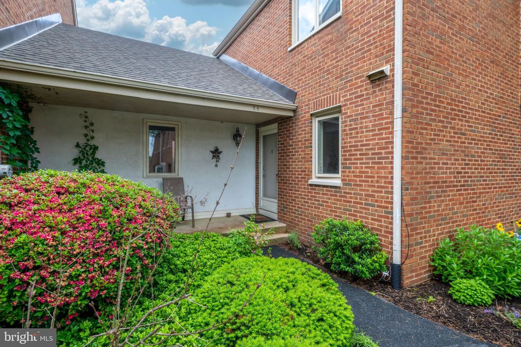 Photo of 26 Apple Lane, MOUNTVILLE, PA 17554 (MLS # PALA2069662)