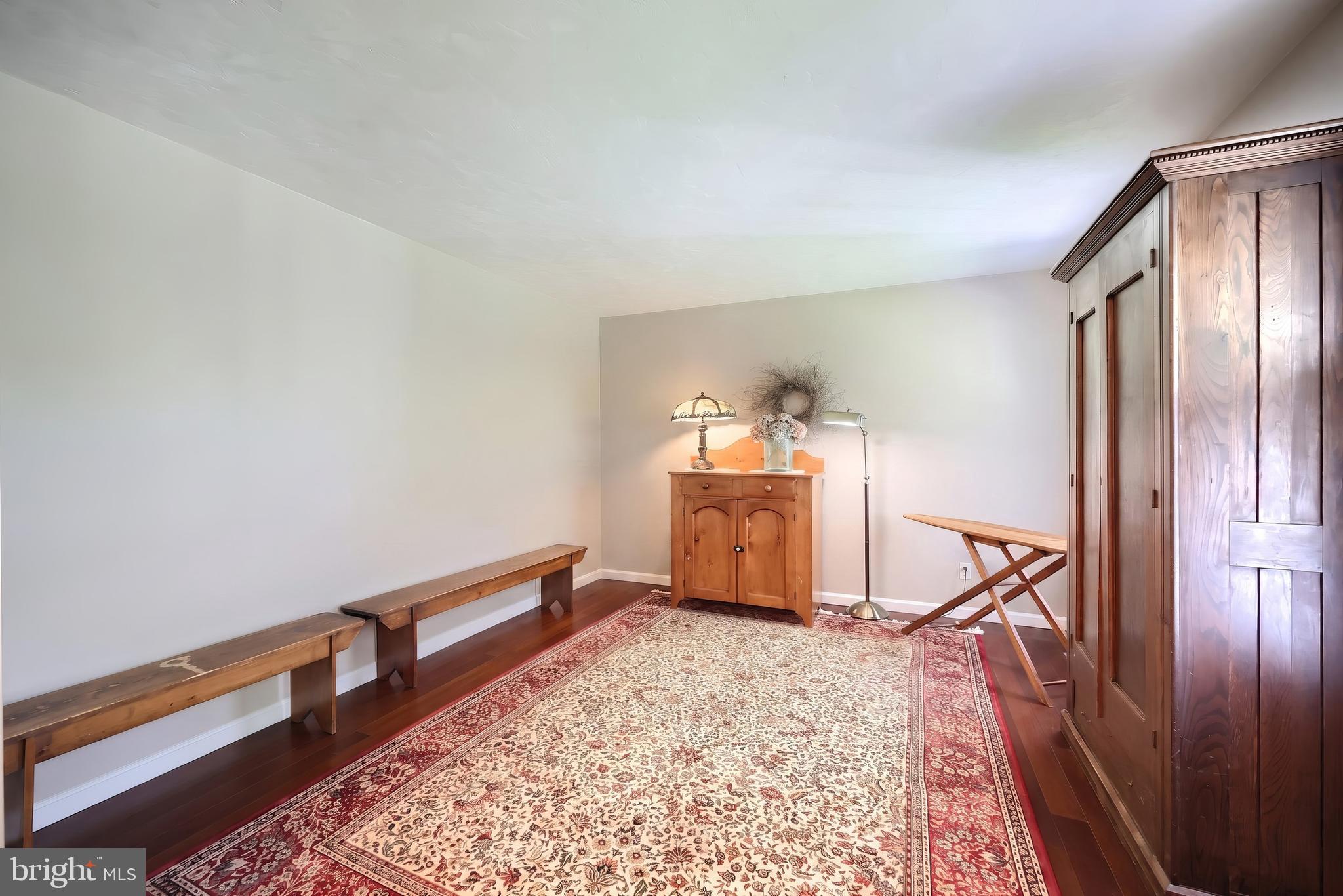 BELMONT ROAD - Residential