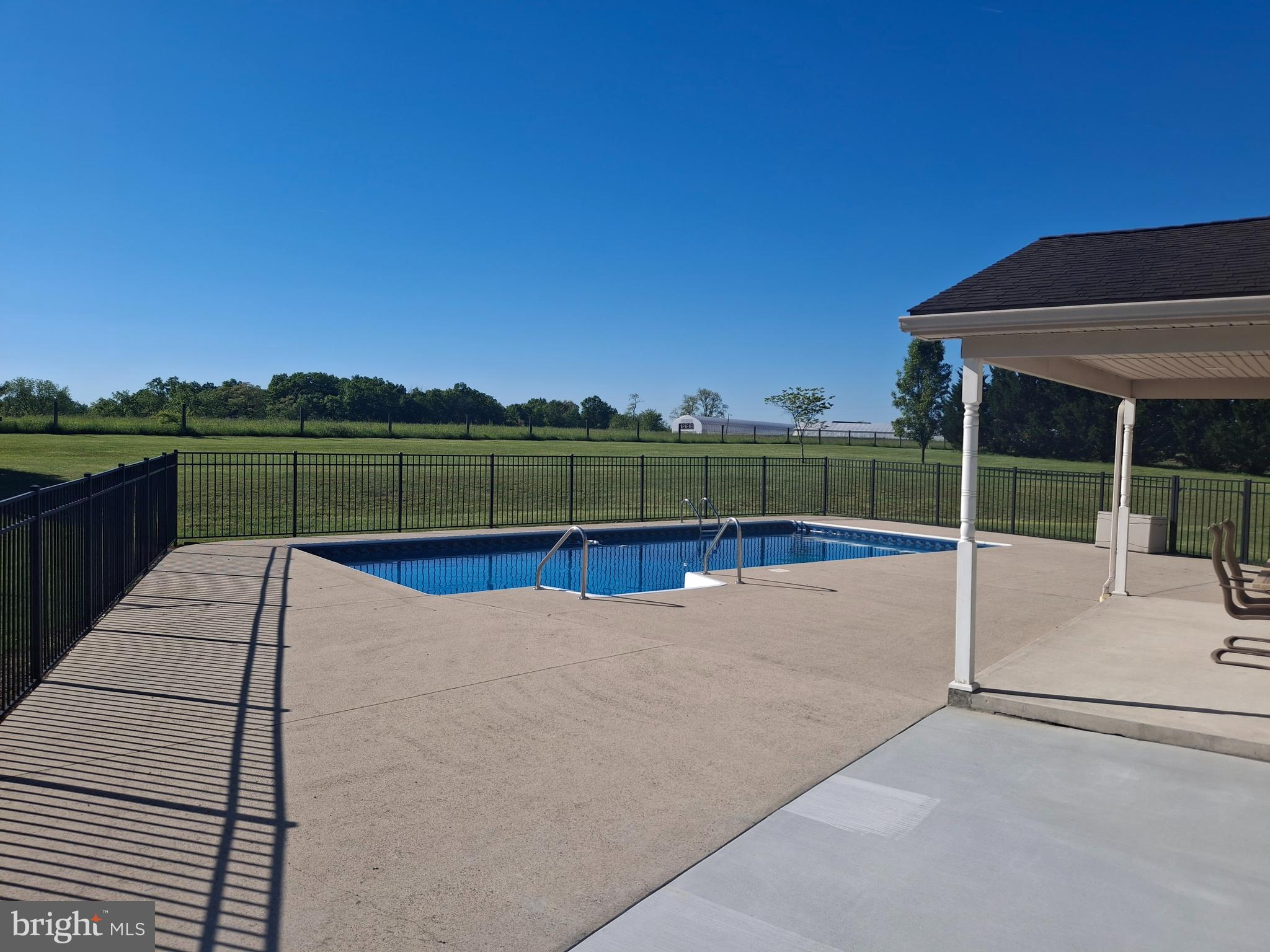 BELMONT ROAD - Residential