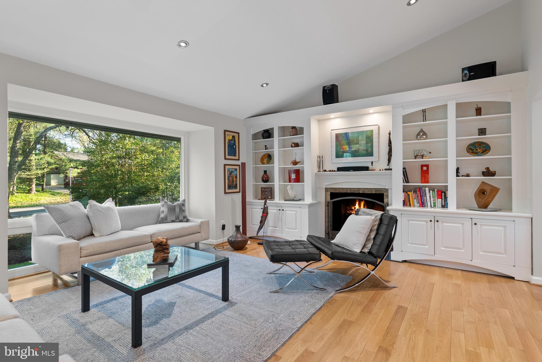 9 PERSIMMON COURT