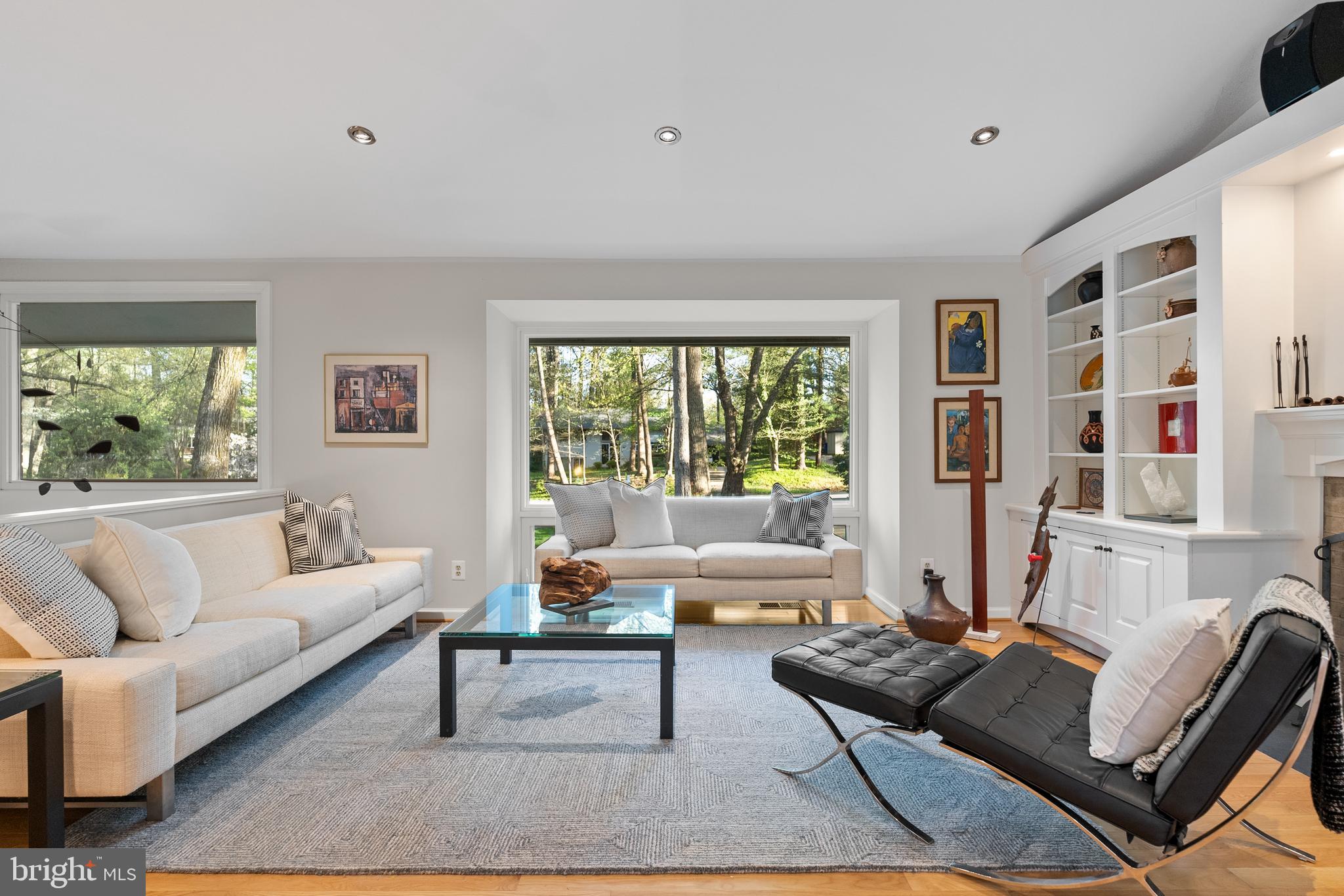 9 PERSIMMON COURT