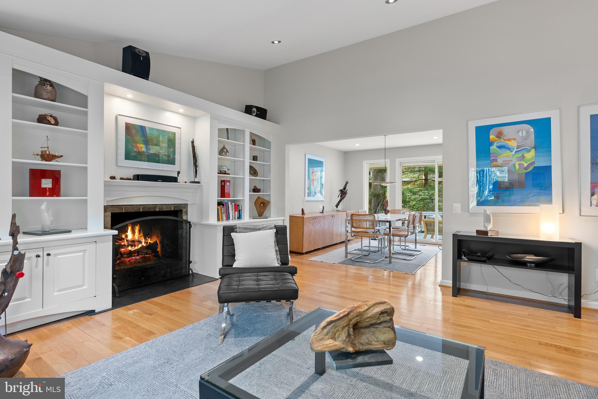 9 PERSIMMON COURT