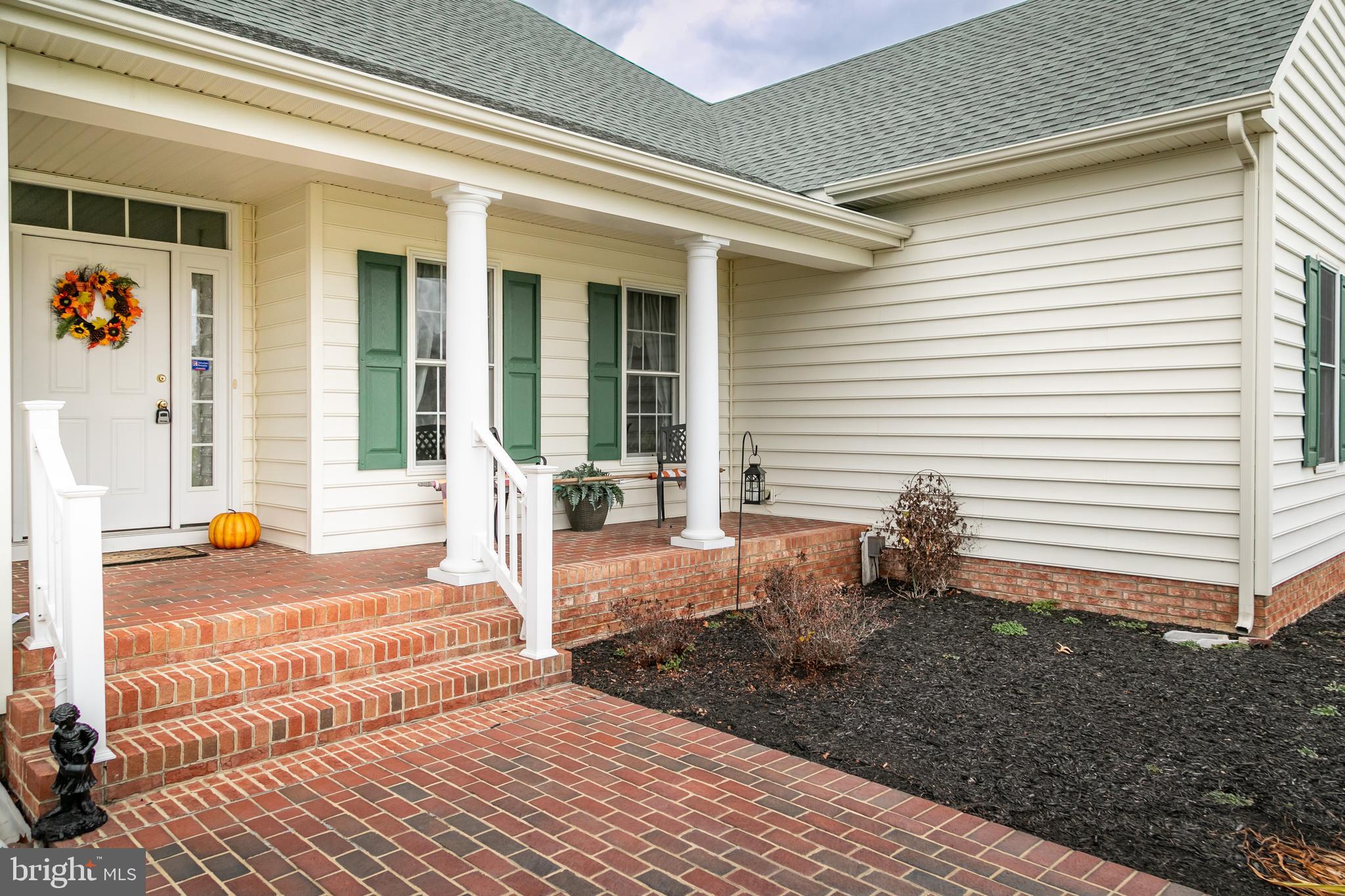 SHADY BROOK MANOR - Residential