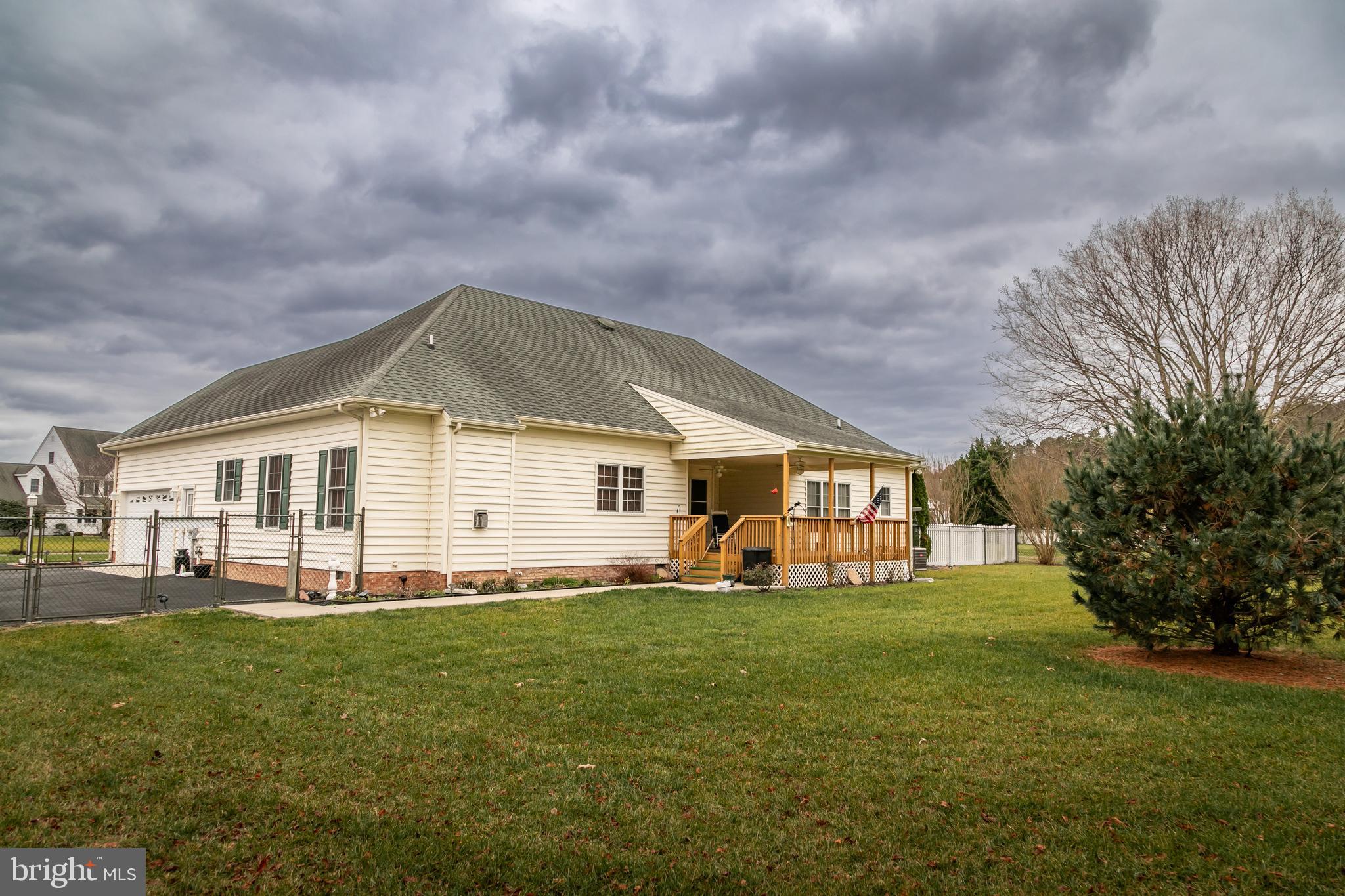 SHADY BROOK MANOR - Residential