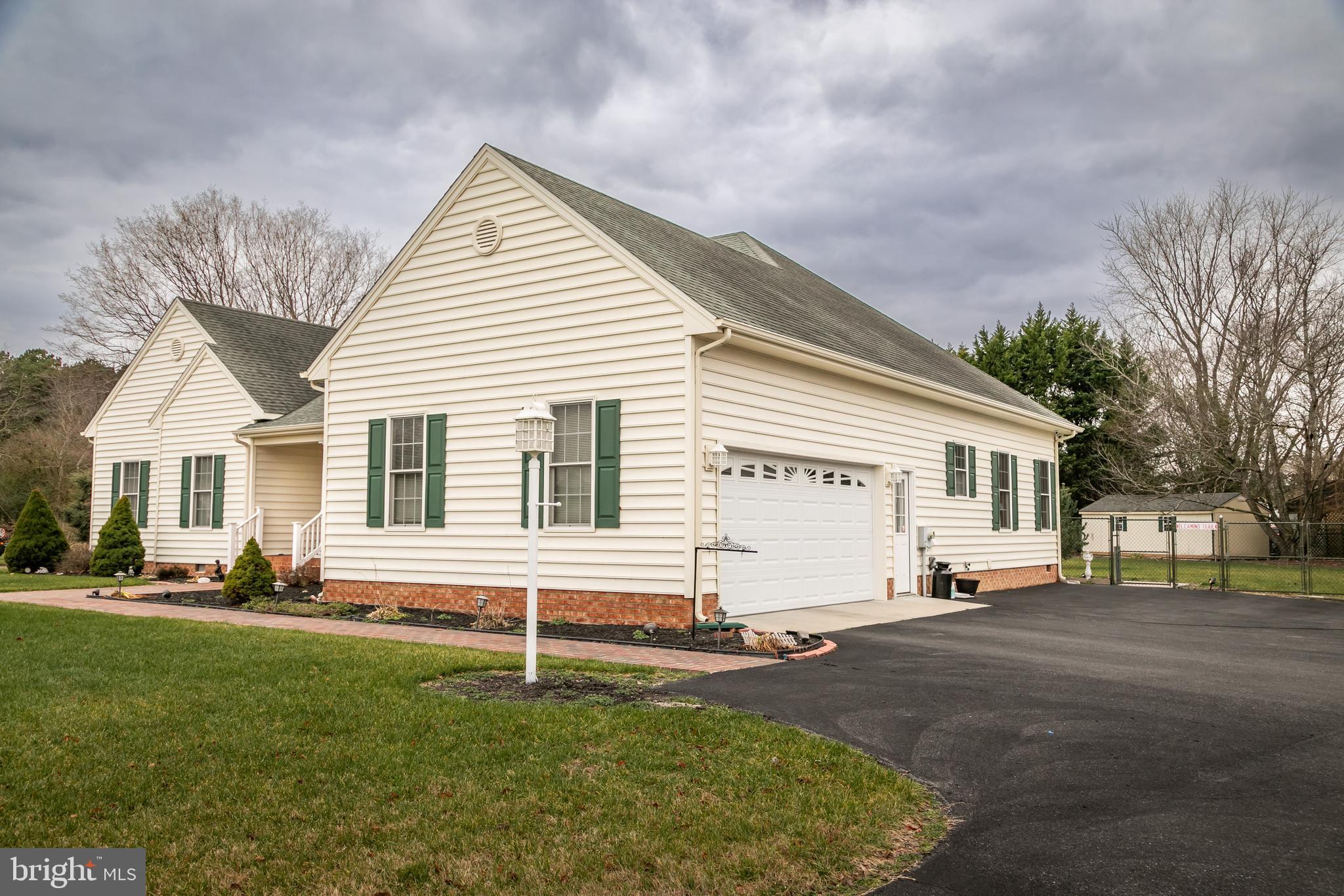 SHADY BROOK MANOR - Residential