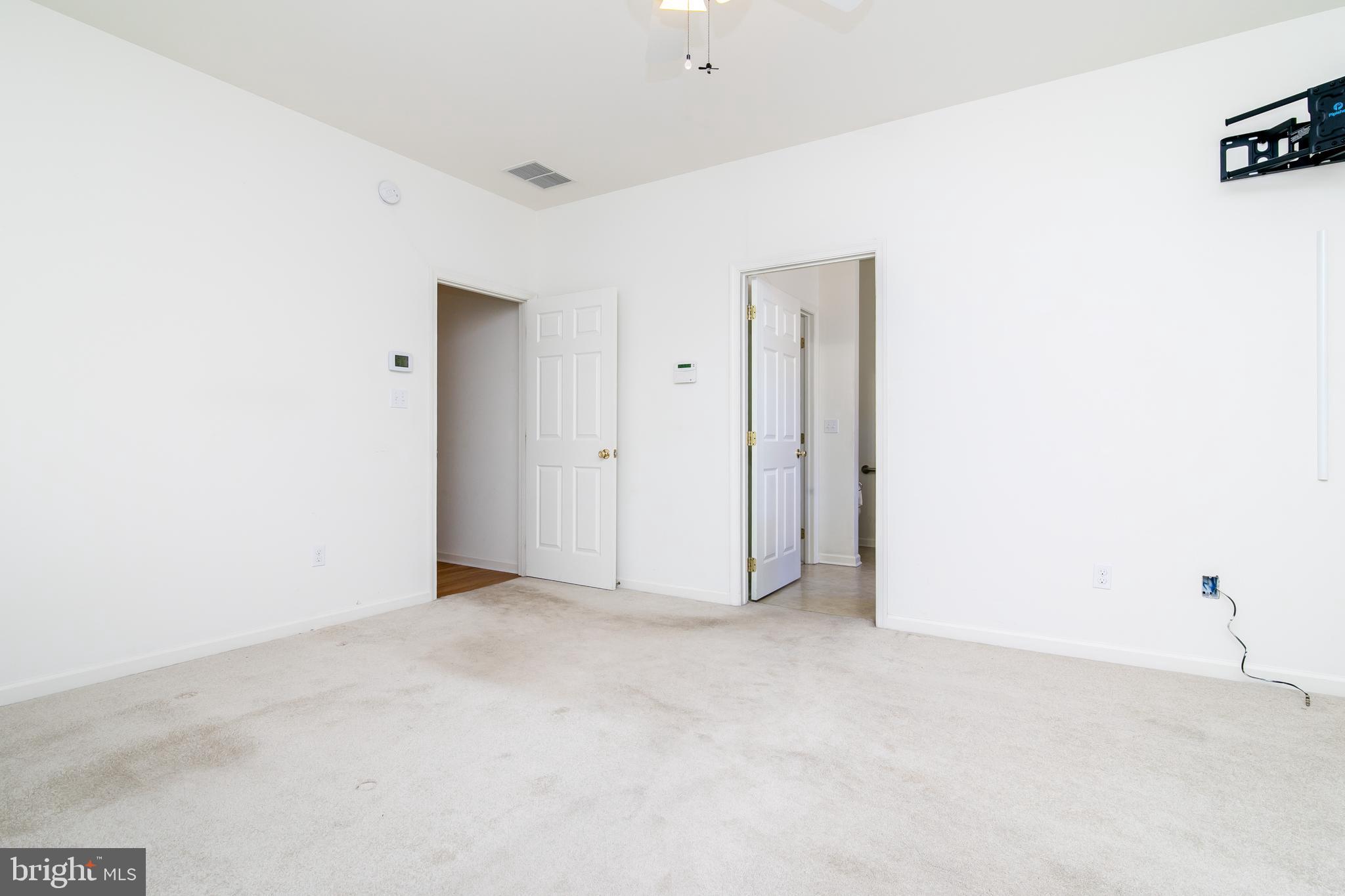 SHADY BROOK MANOR - Residential