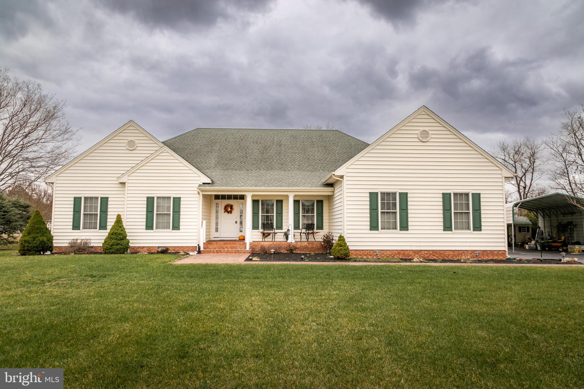 SHADY BROOK MANOR - Residential