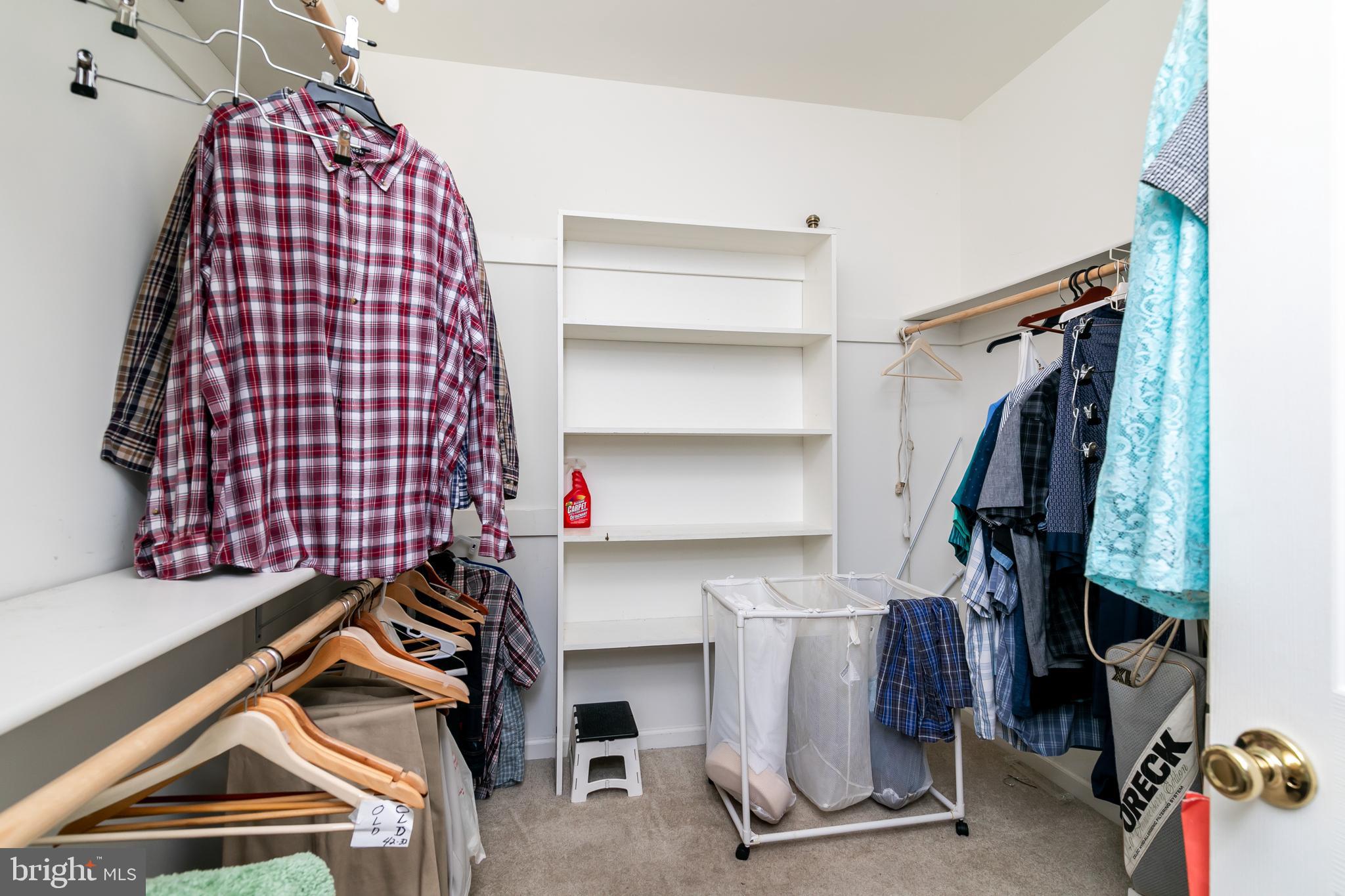 SHADY BROOK MANOR - Residential