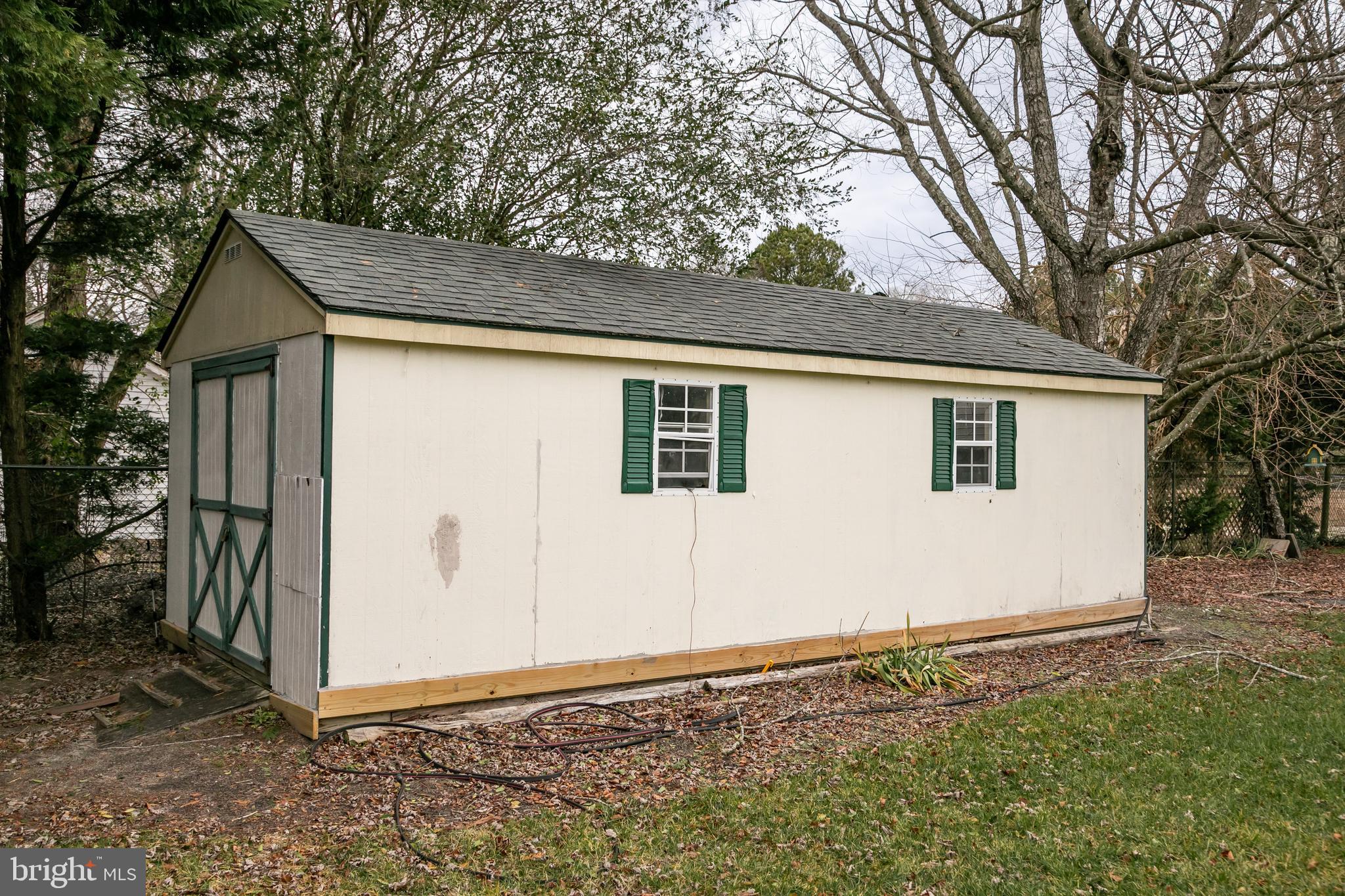 SHADY BROOK MANOR - Residential