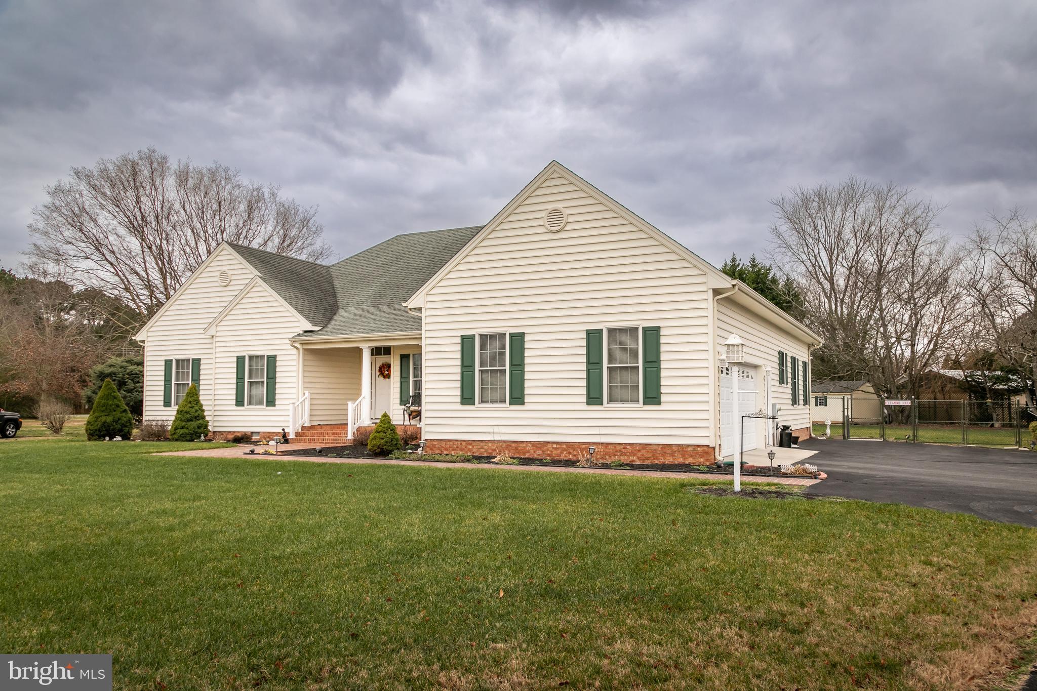 SHADY BROOK MANOR - Residential