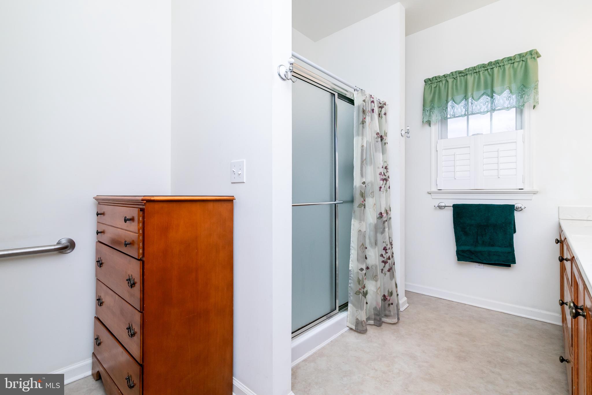 SHADY BROOK MANOR - Residential