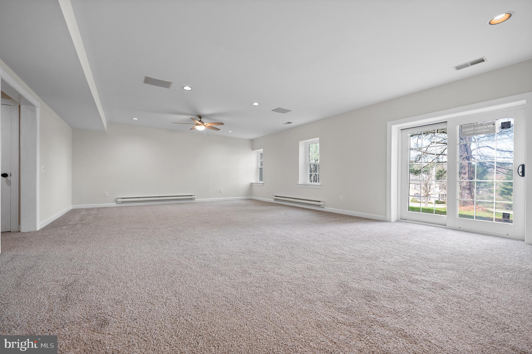 CANTER VILLAGE - Residential