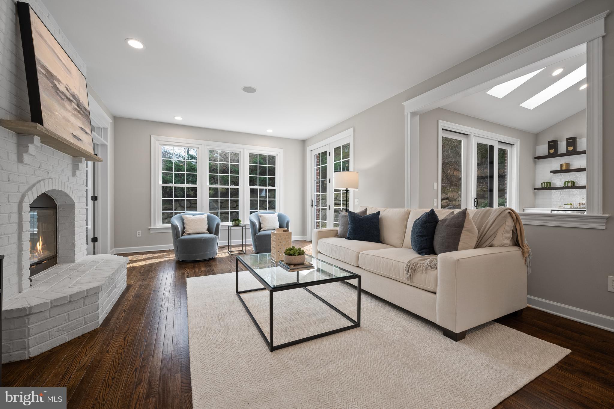 CANTER VILLAGE - Residential