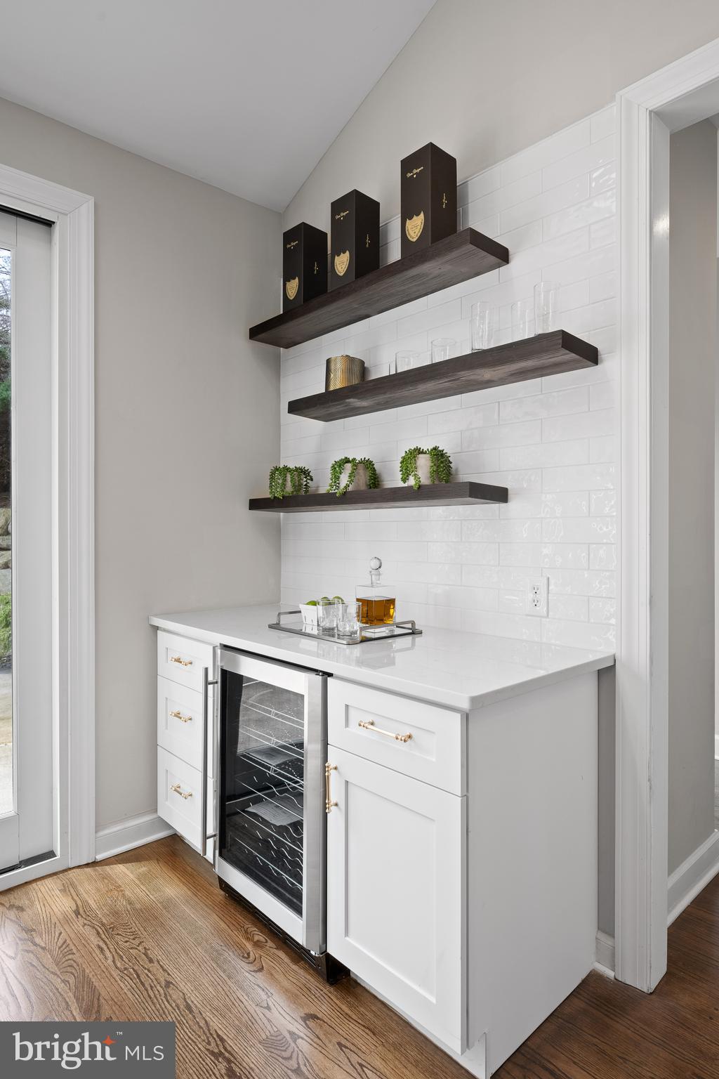 CANTER VILLAGE - Residential