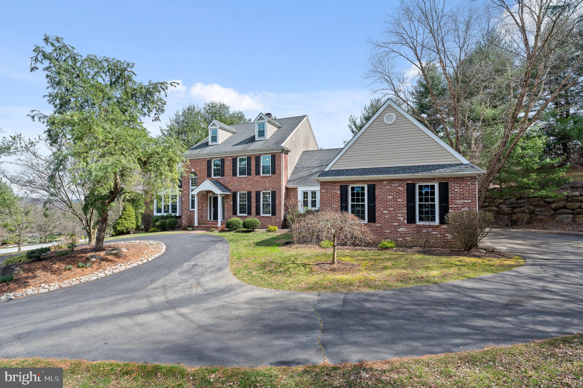 CANTER VILLAGE - Residential