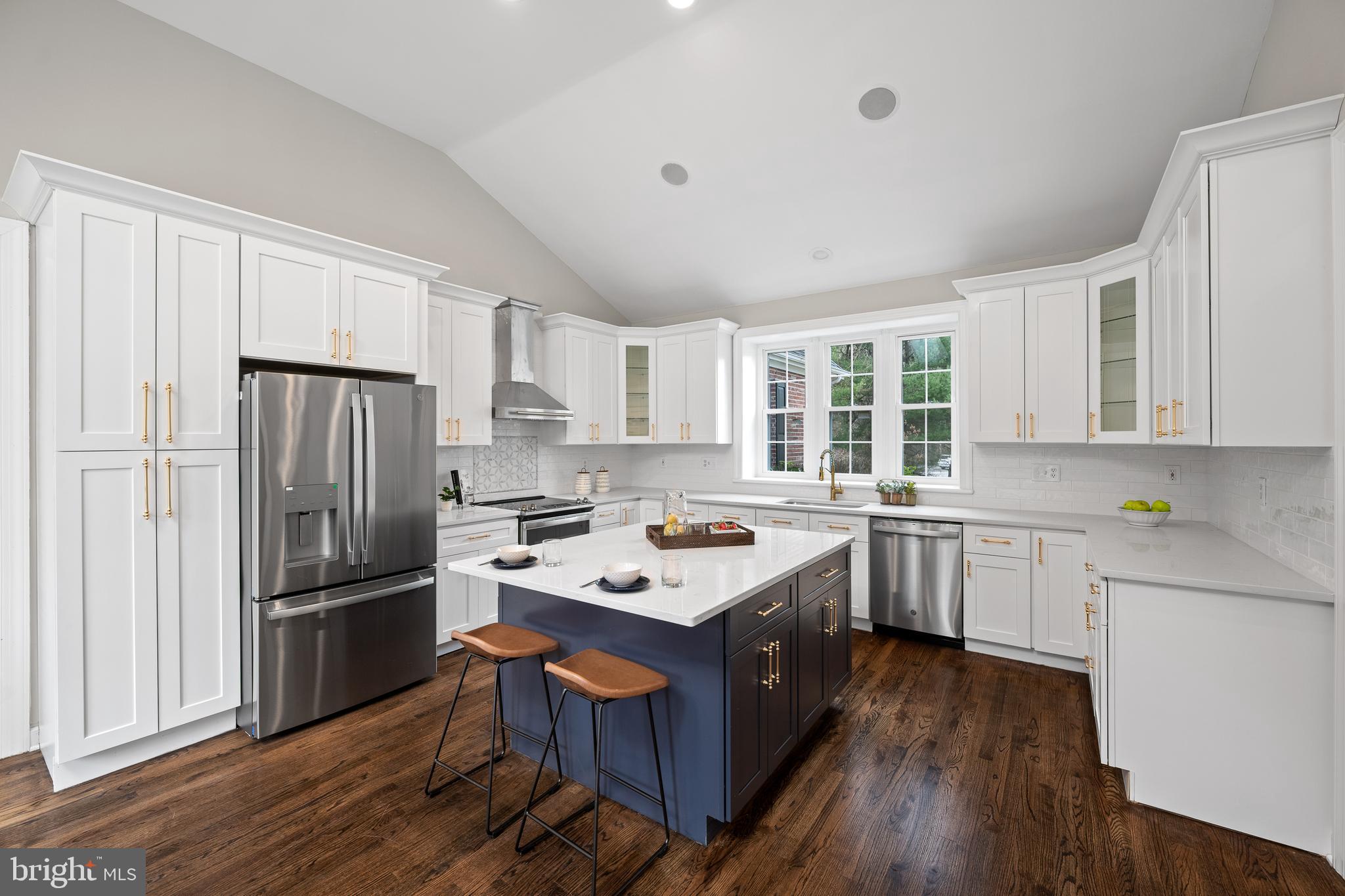 CANTER VILLAGE - Residential