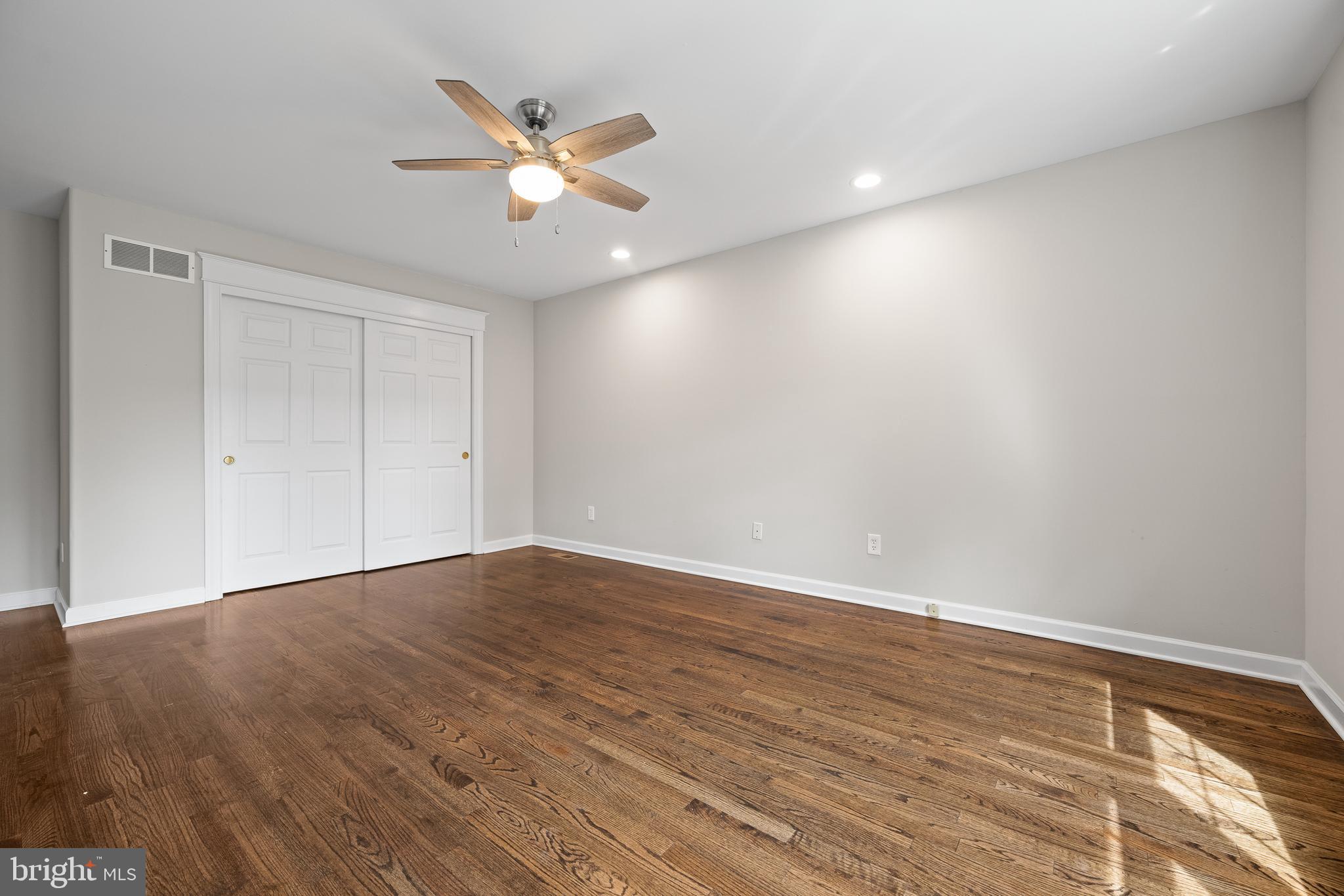 CANTER VILLAGE - Residential