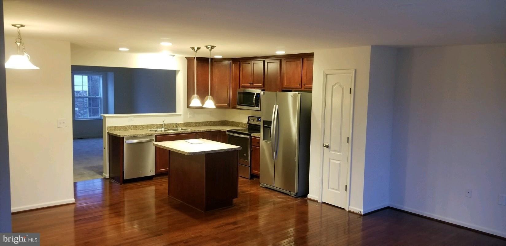 STONEBROOK VILLAGE - Residential