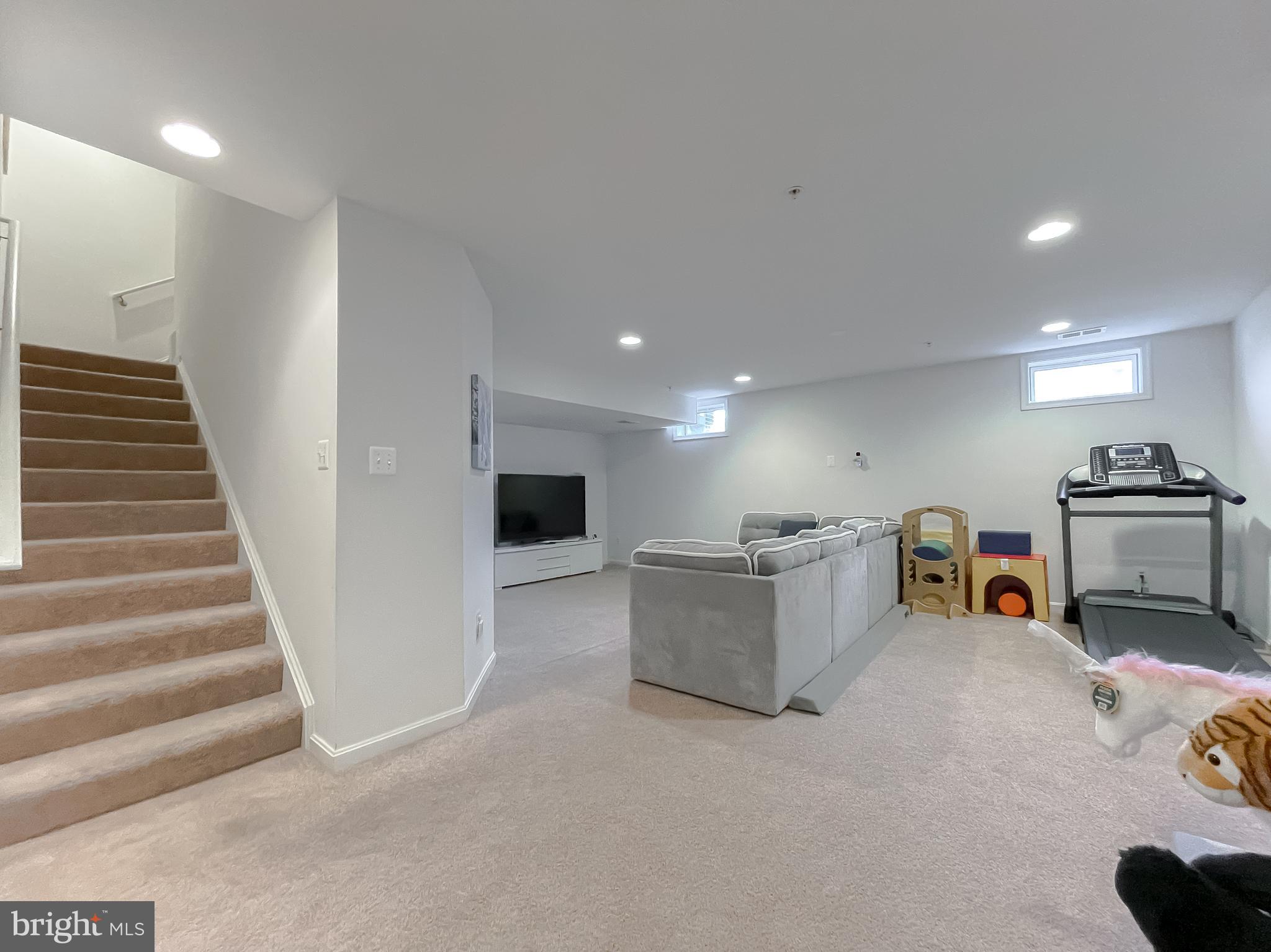 PRIMROSE PARK - Residential Lease