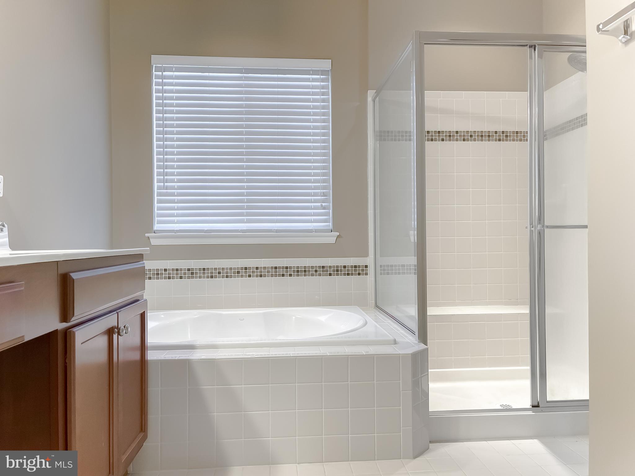 PRIMROSE PARK - Residential Lease