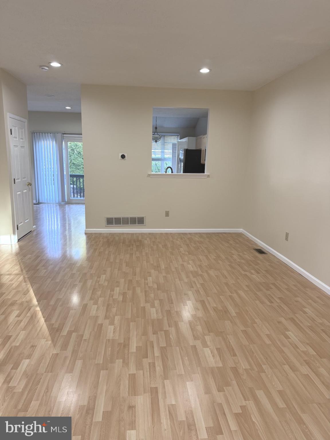 469 WOODSTOCK LANE