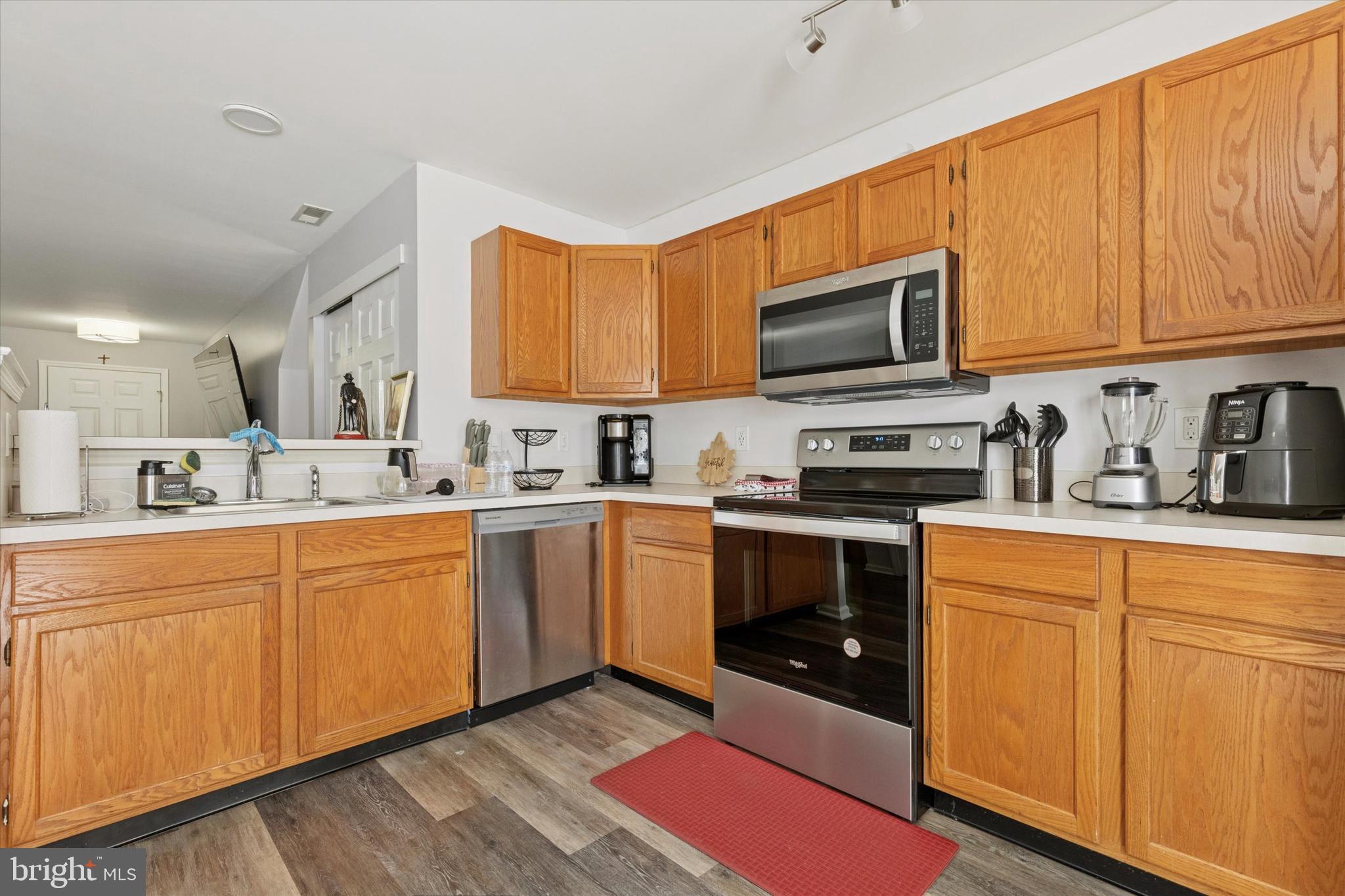 ROSEWOOD - Residential