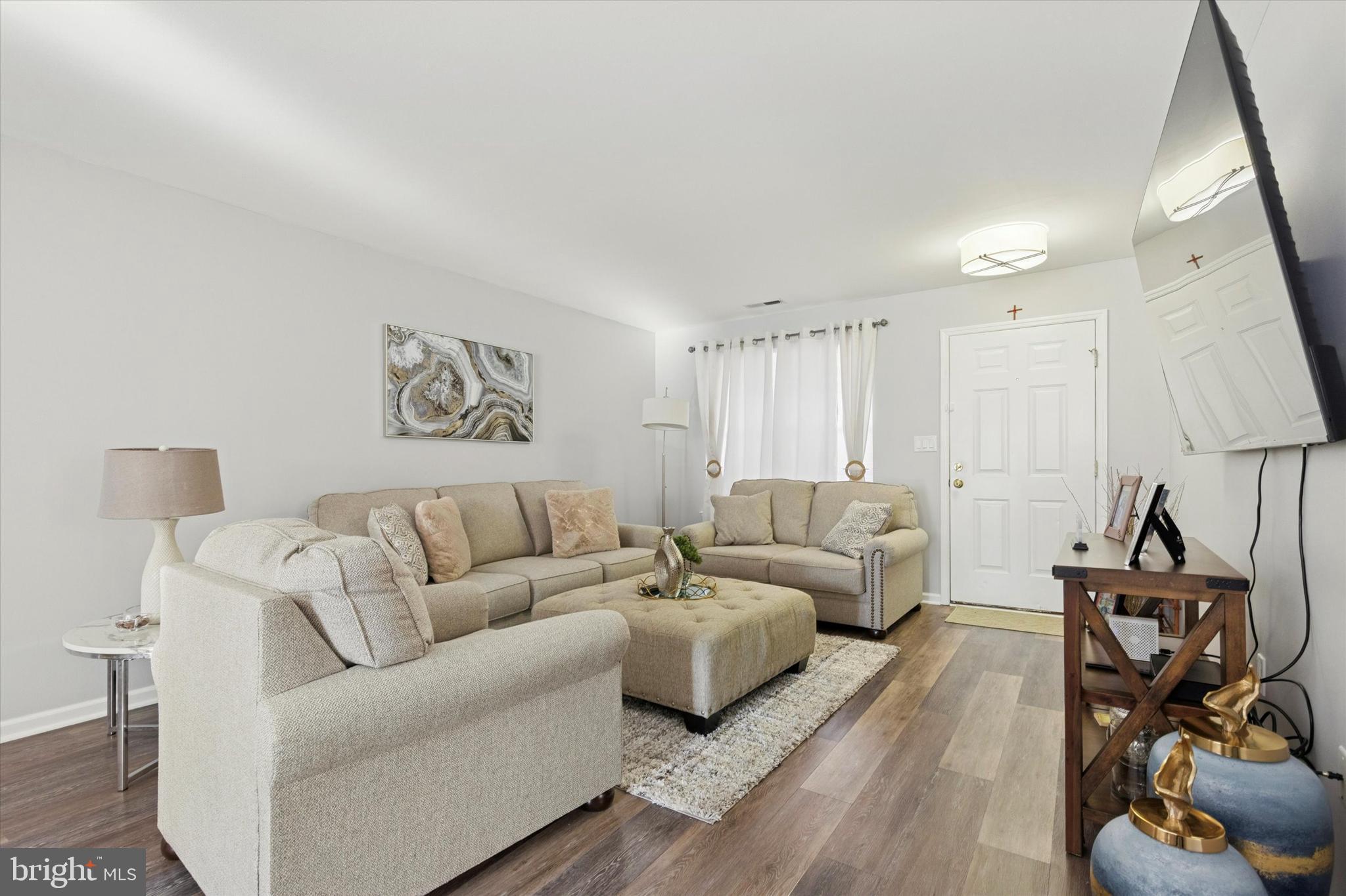 ROSEWOOD - Residential