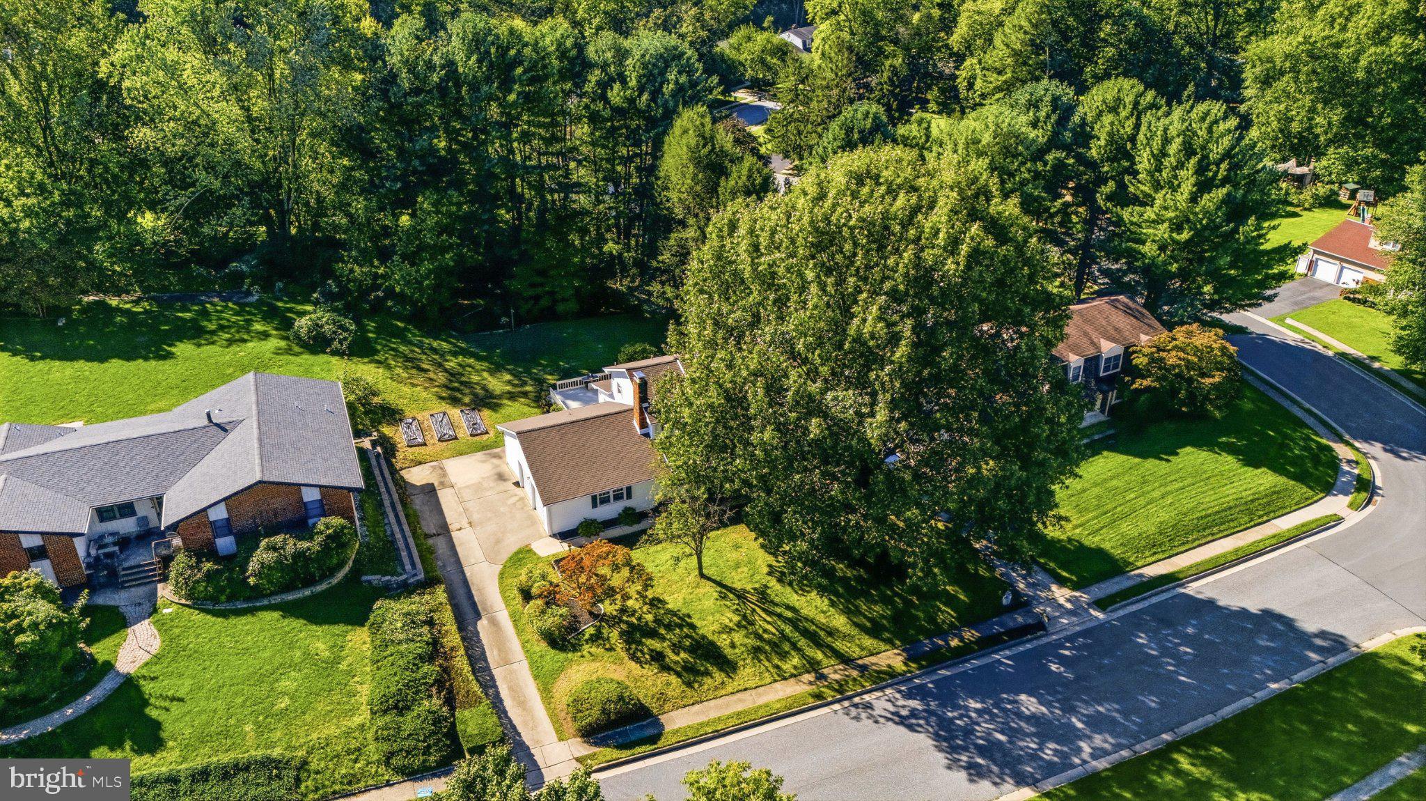812 HILLTOP ROAD
