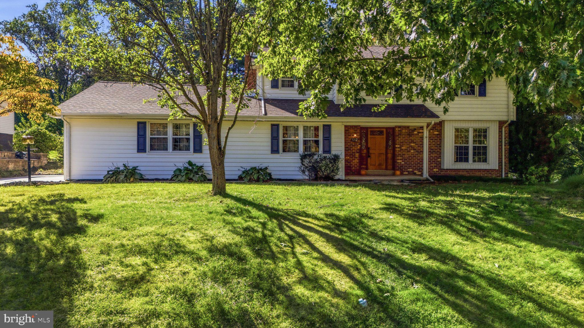 812 HILLTOP ROAD