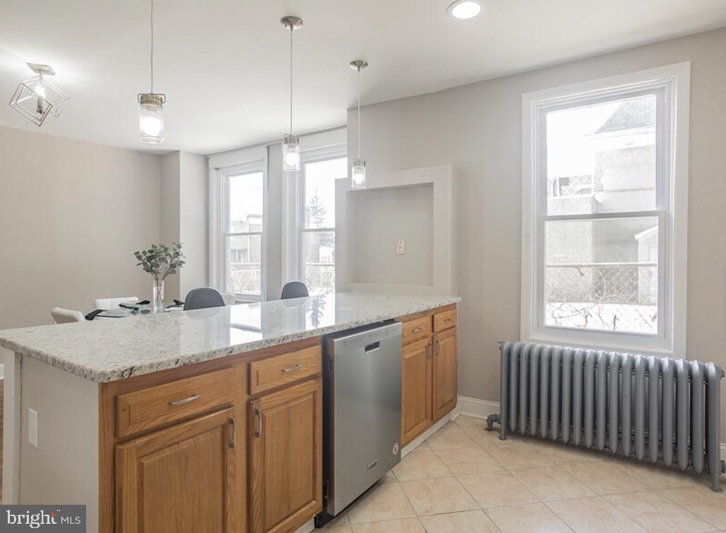 GERMANTOWN (EAST) - Residential