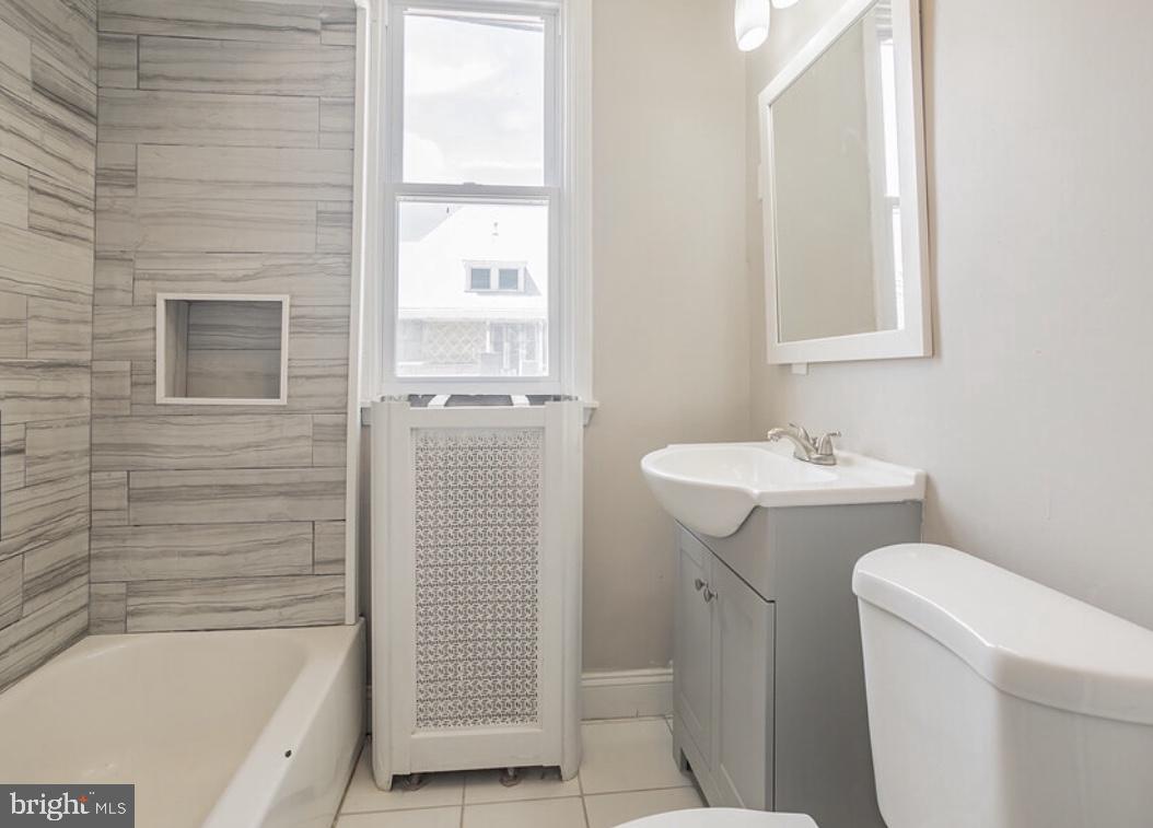 GERMANTOWN (EAST) - Residential