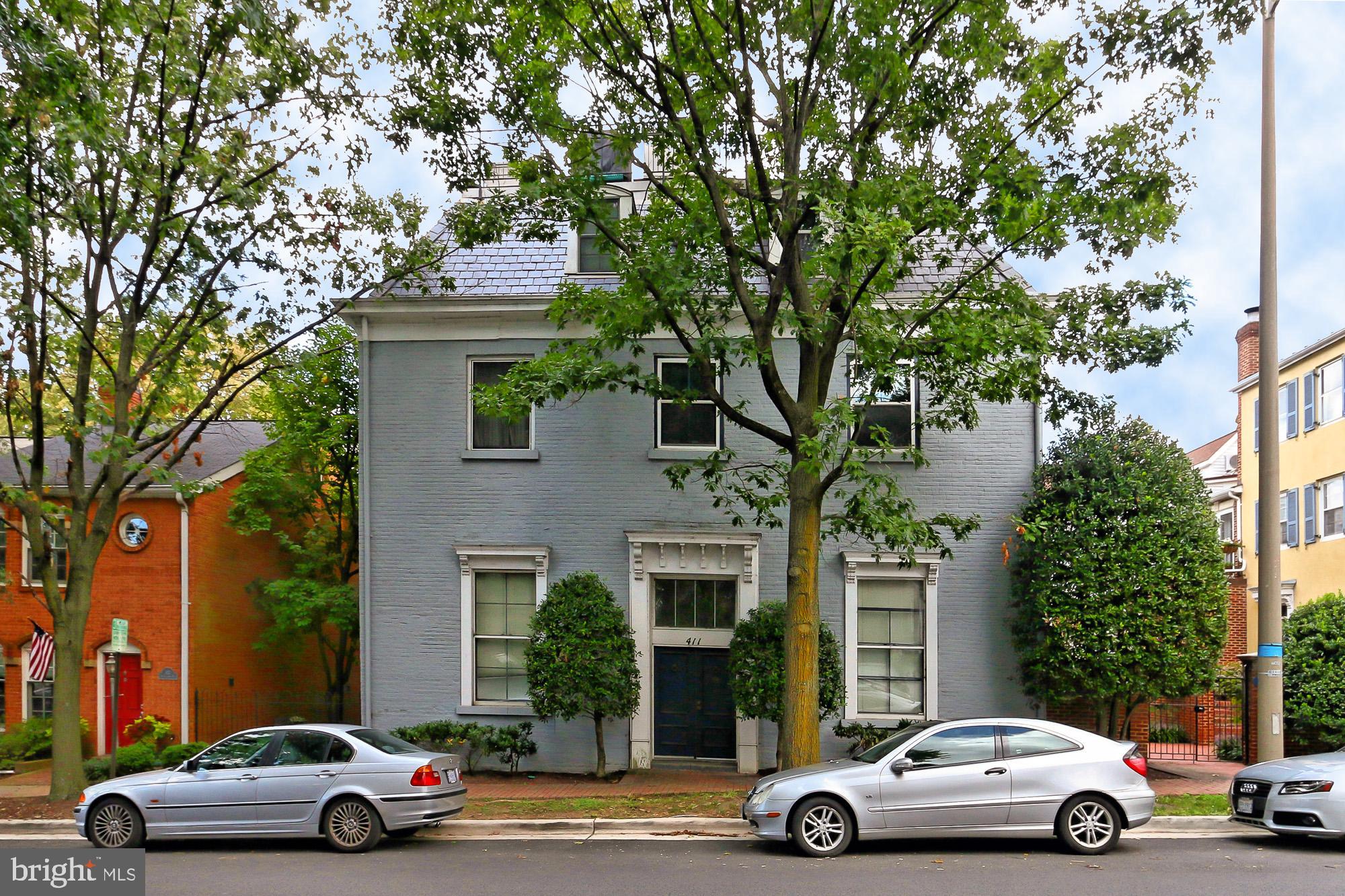 WOLFE ALLEY - Residential Lease