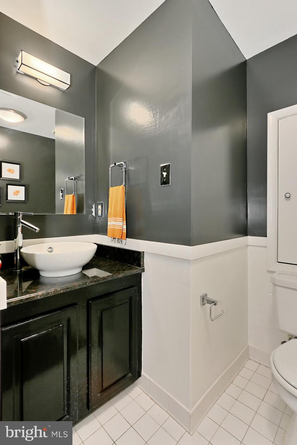 WOLFE ALLEY - Residential Lease