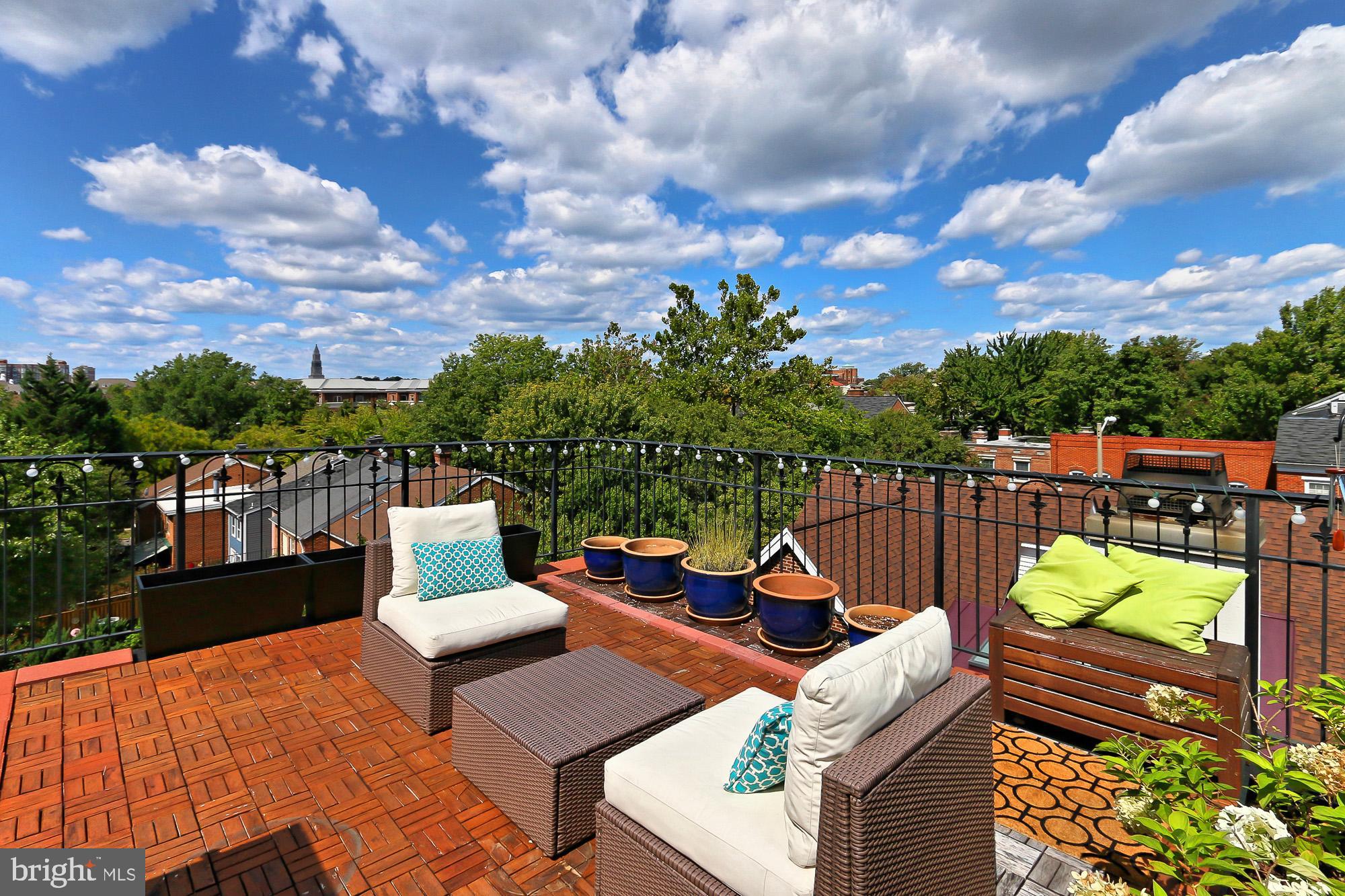 WOLFE ALLEY - Residential Lease