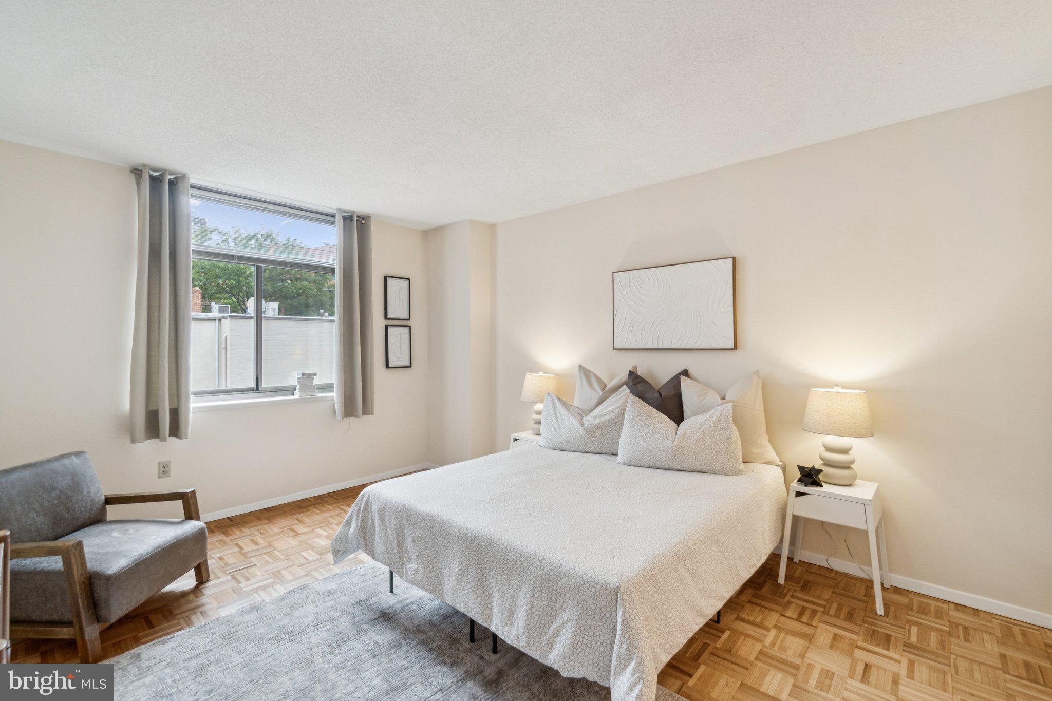 DOWNTOWN BETHESDA - Residential