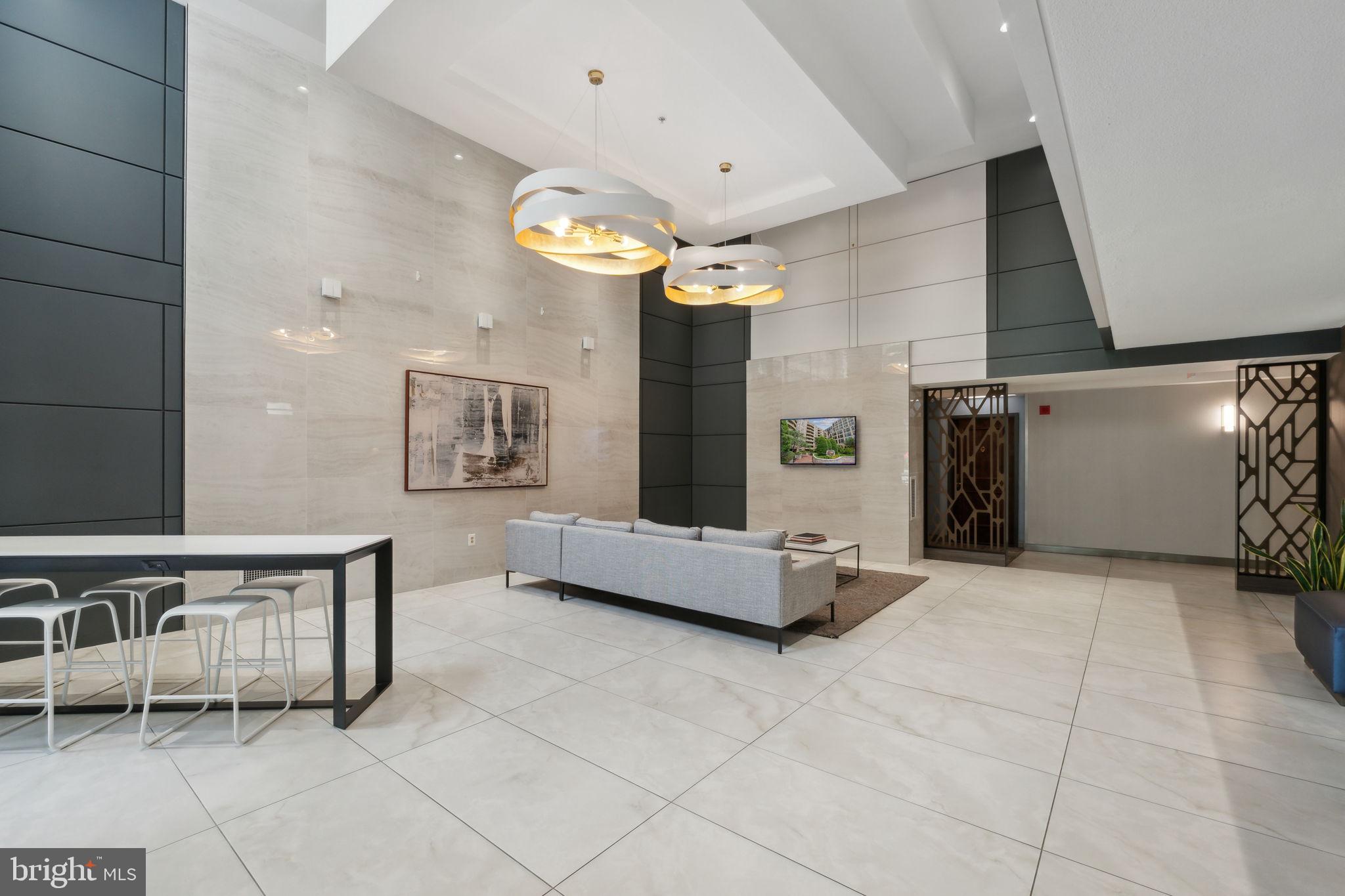 DOWNTOWN BETHESDA - Residential