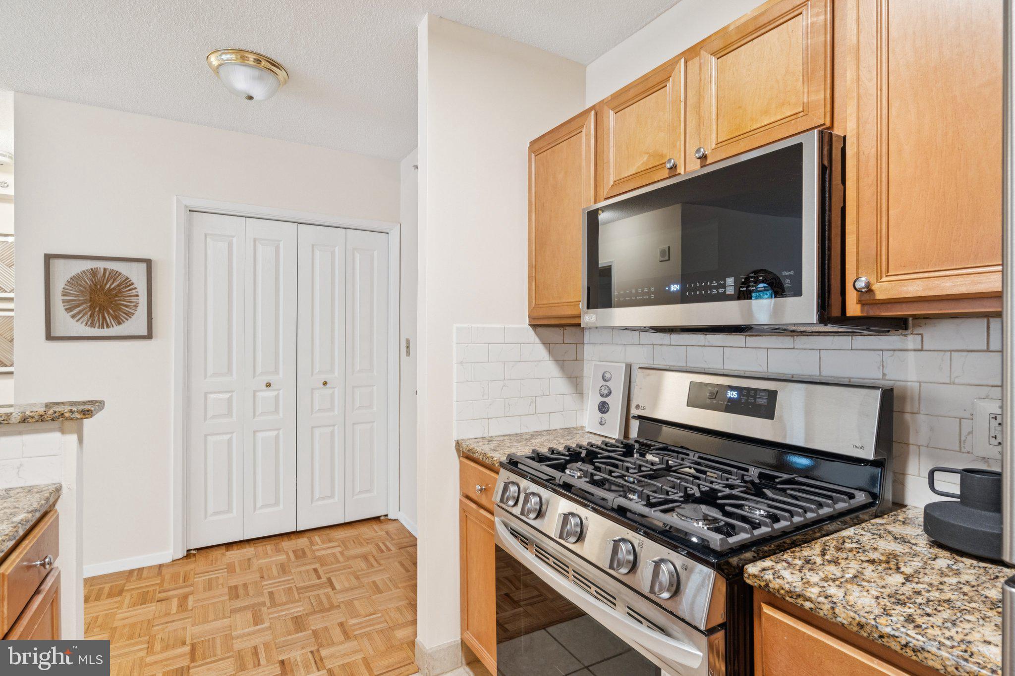 DOWNTOWN BETHESDA - Residential