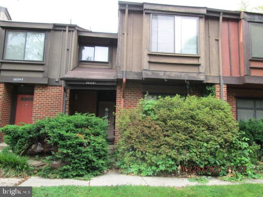 This diamond in the rough is being sold AS IS, NO INSPECTIONS and NO ACESS this is site unseen please use the GCAAR addendum. CASH ONLY and OWNER OCCUPANT. ALL personal property conveys with the property. Everything you need to know for now is contained in the remarks.  . Listing Agent has NO information on anything related to the property condition nor utilities. HOA fee is a guestimateAll Buyers must sign the owner occupant addendum attached.NO offers will be considered for the first 7 daysDay 8-15  offers considerd from only NSP Buyers, Municipalities, Non Profit Org and Owner OccupantsDay 16 all offers considered